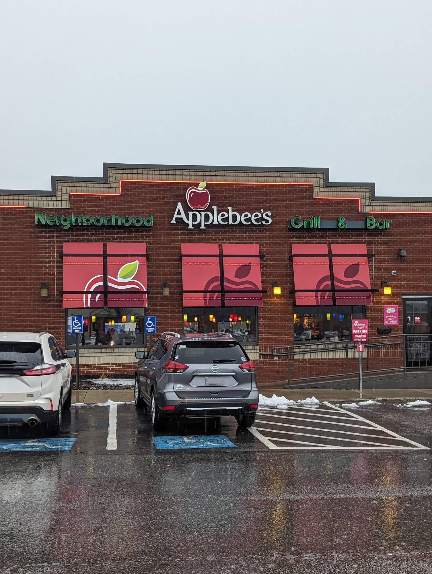 Applebee's Grill + Bar