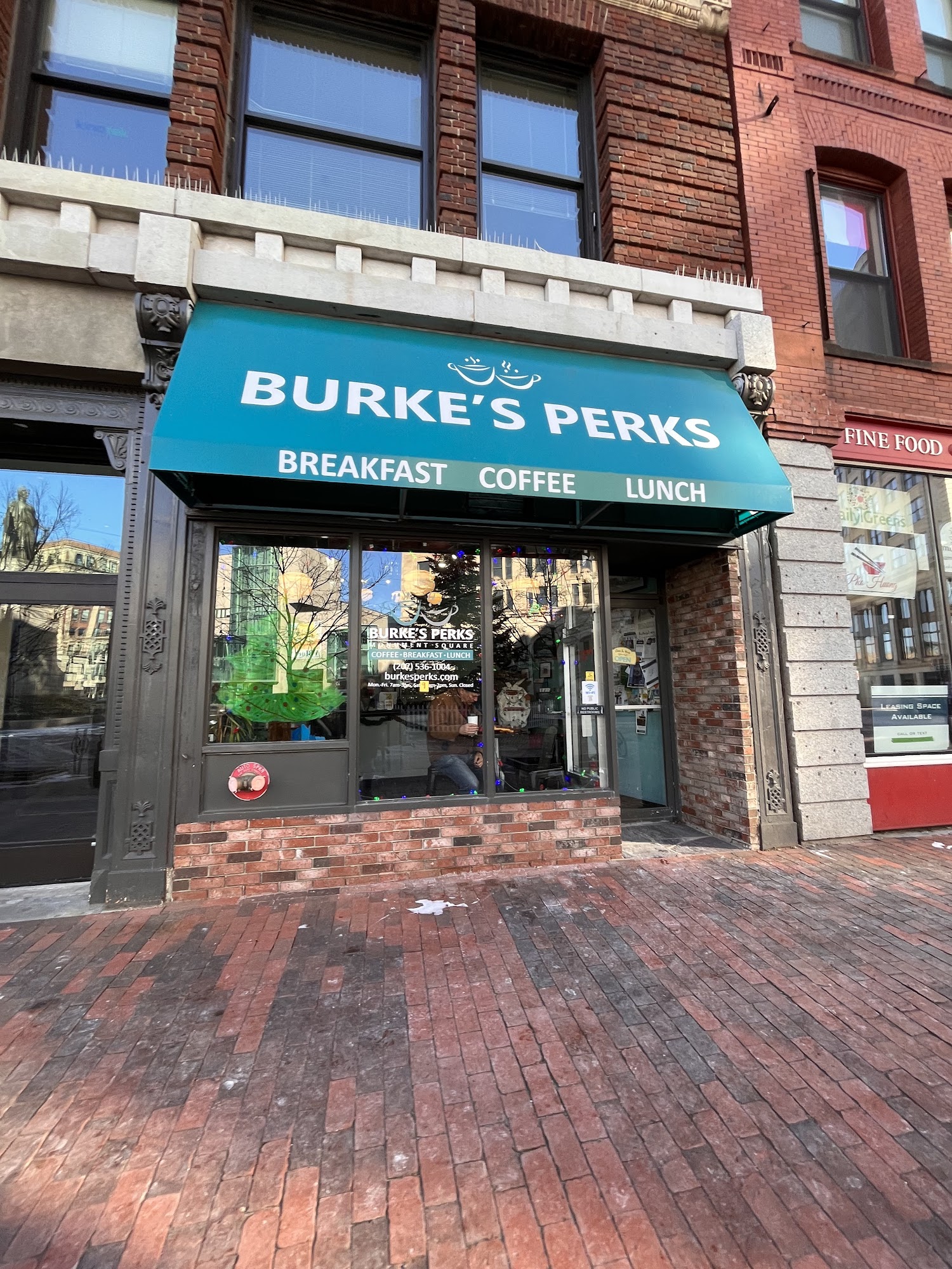 Burke's Perks Cafe and Grill