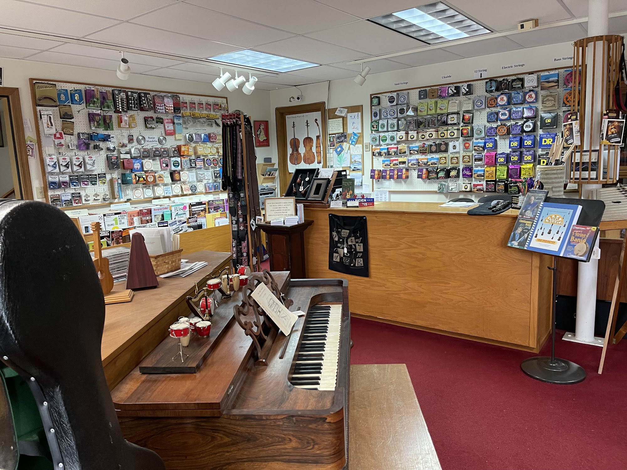 Woodsound Studio Acoustic Music Store 1103 Commercial St, Rockport Maine 04856