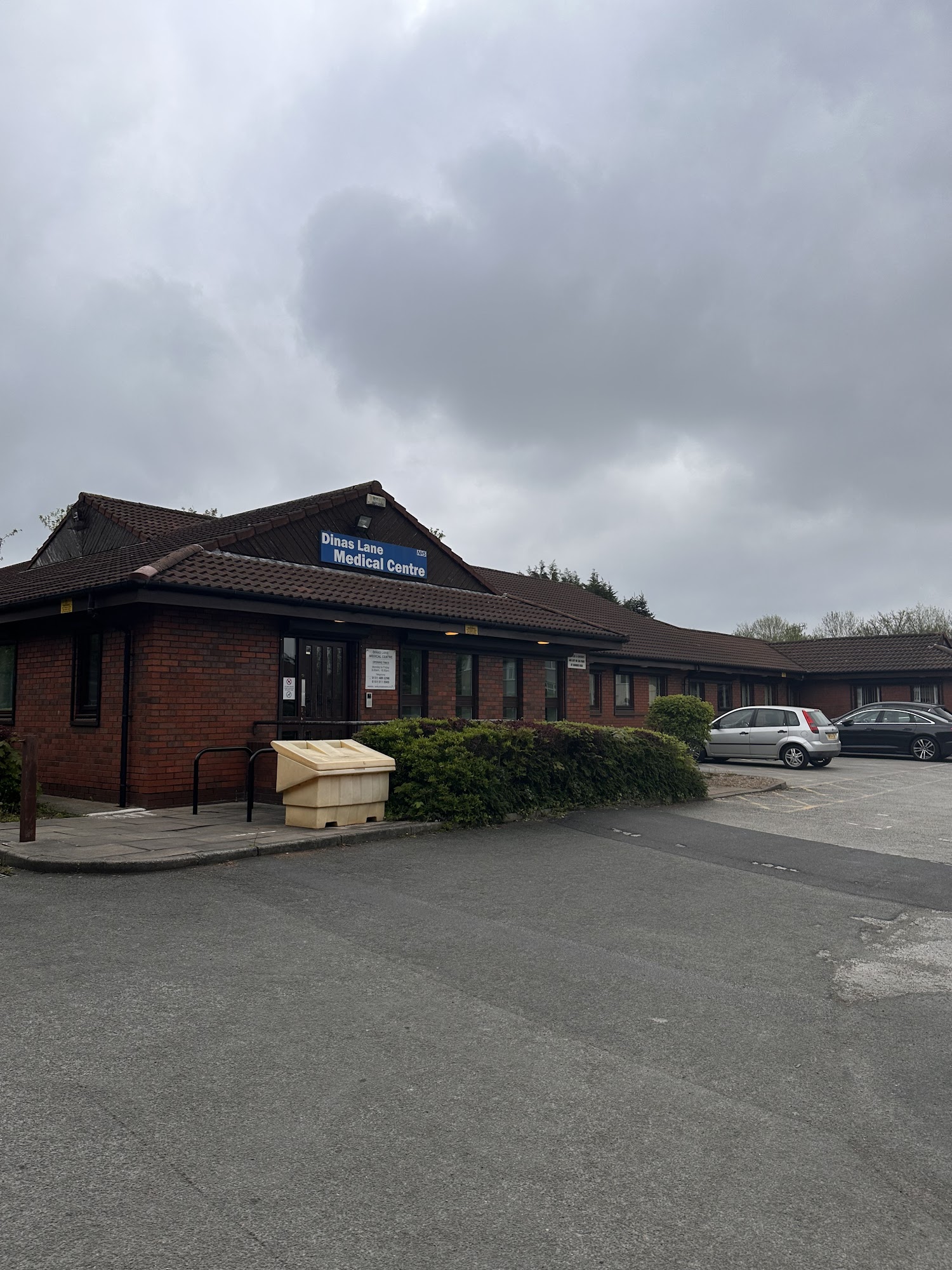 Dinas Lane Medical Centre