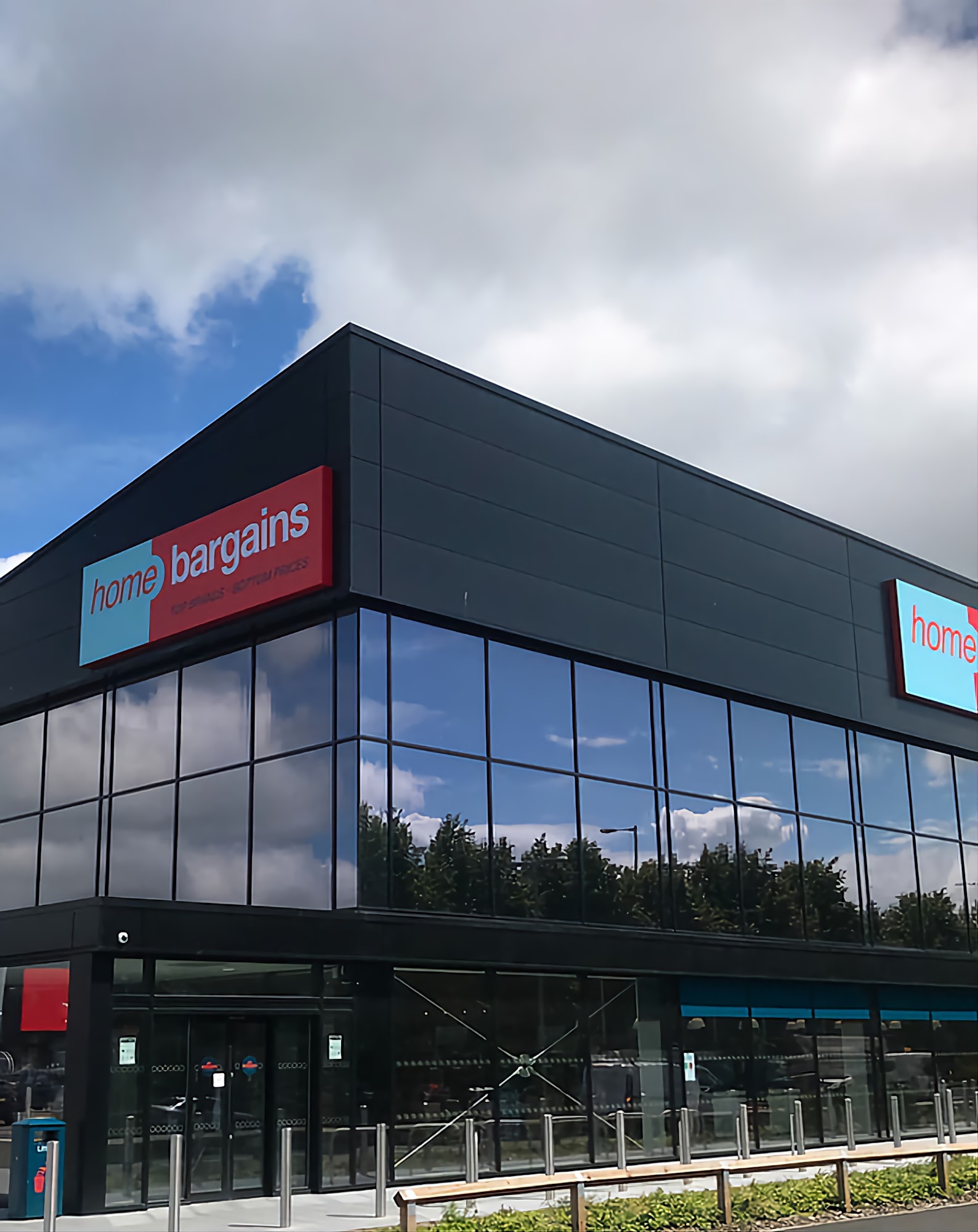 Garden Center - Home Bargains