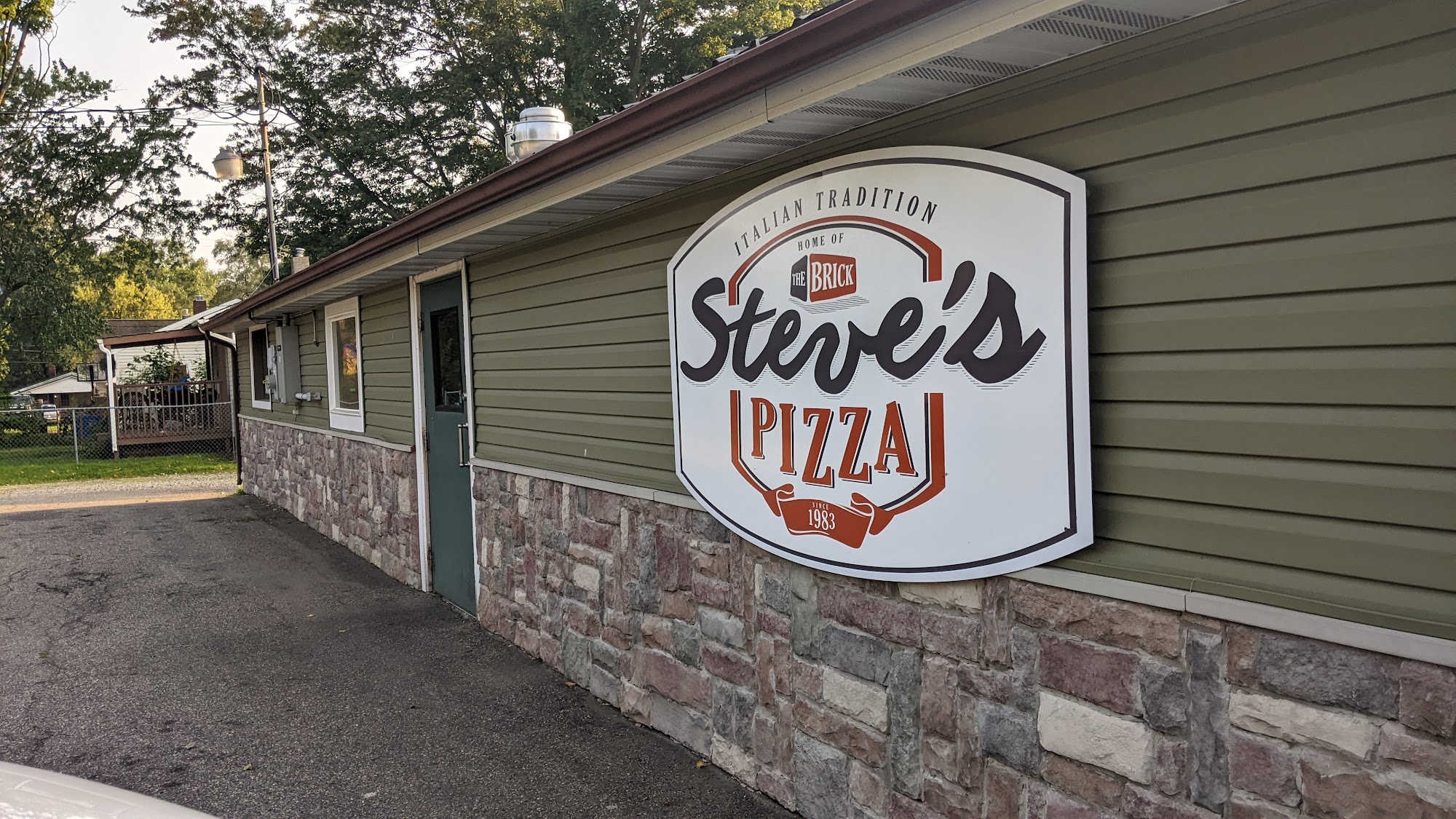 Steve's Pizza