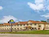 Days Inn & Suites by Wyndham Benton Harbor MI