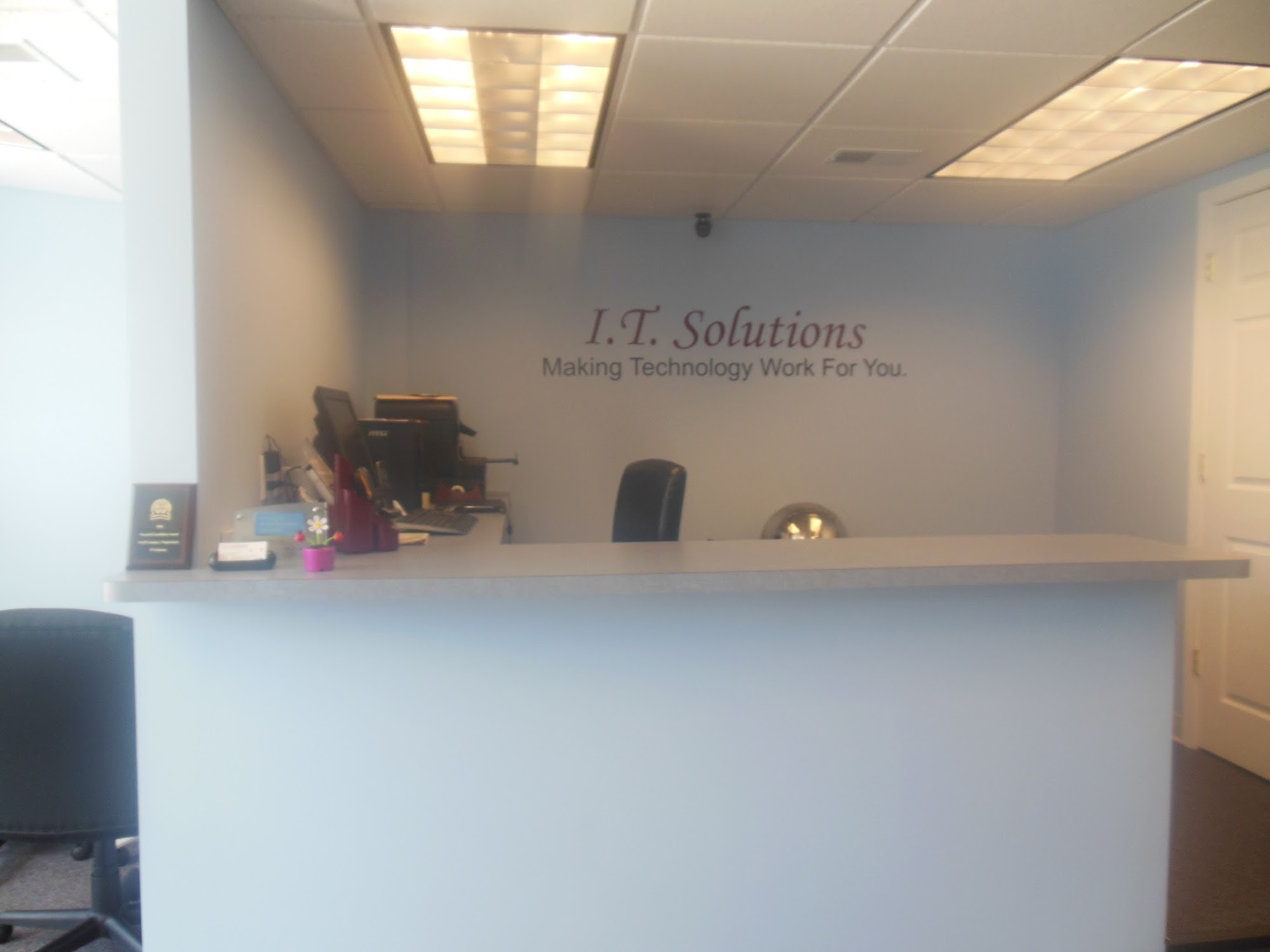 I.T. Solutions 135 E Main St SE, Caledonia Michigan 49316