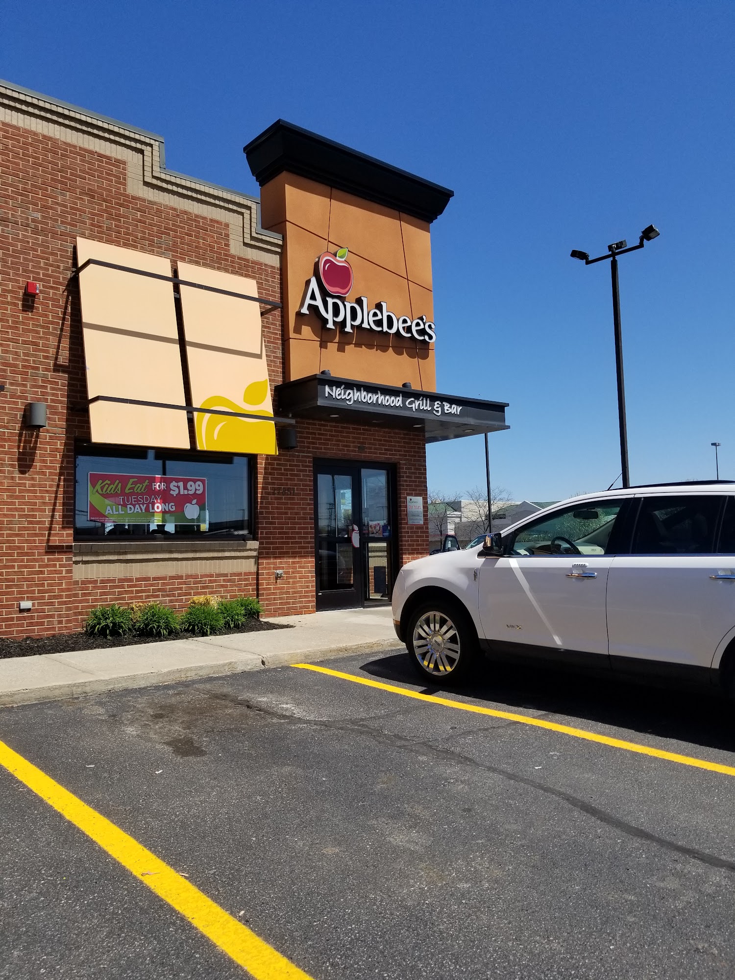 Applebee's Grill + Bar