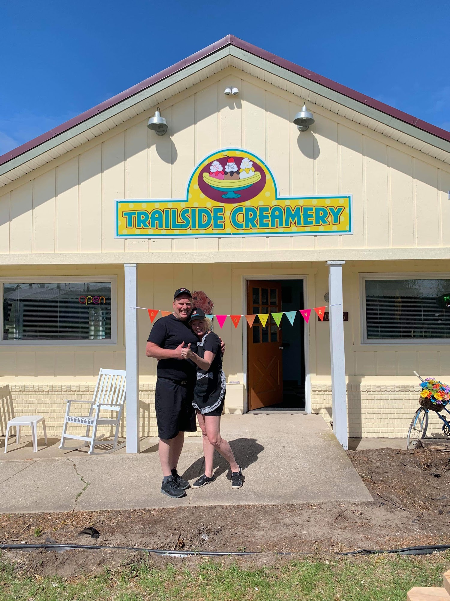 Trailside Creamery and Pizza