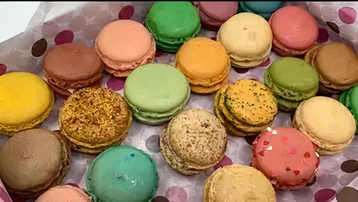 Le Macaron French Pastries