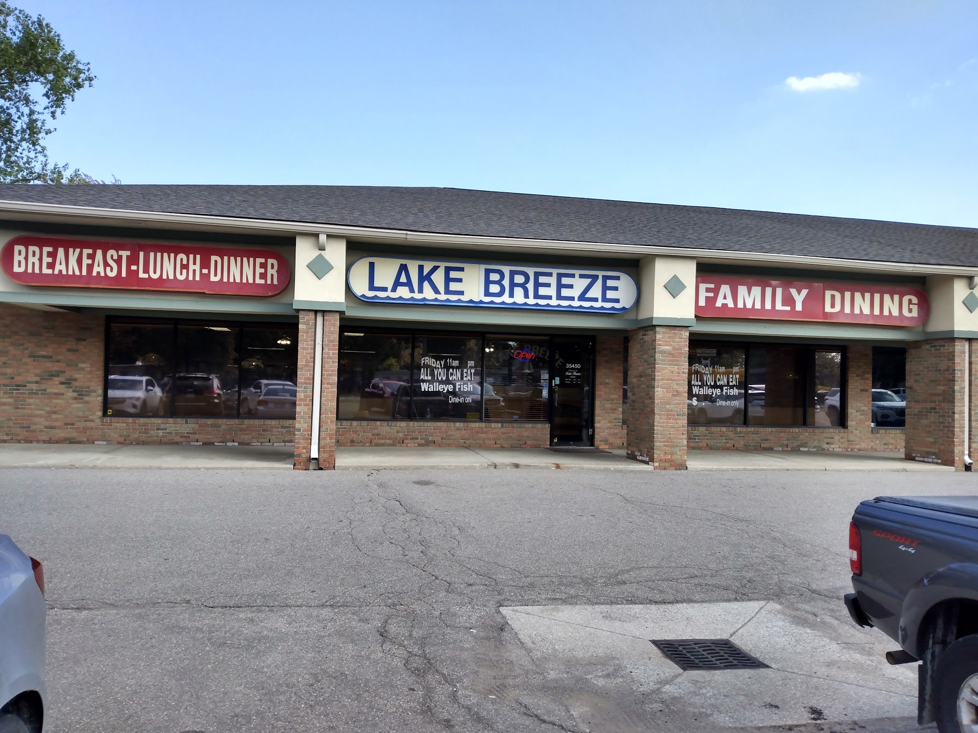 Lake Breeze Restaurant