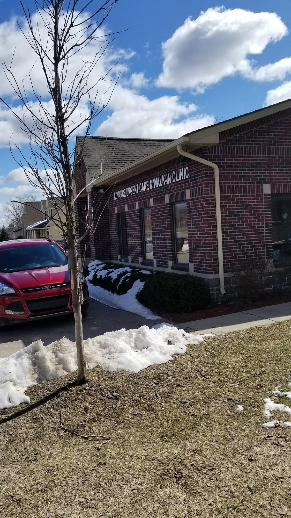 Advance Urgent Care & Walk-In Clinic 11554 Highland Rd, Hartland Michigan 48353