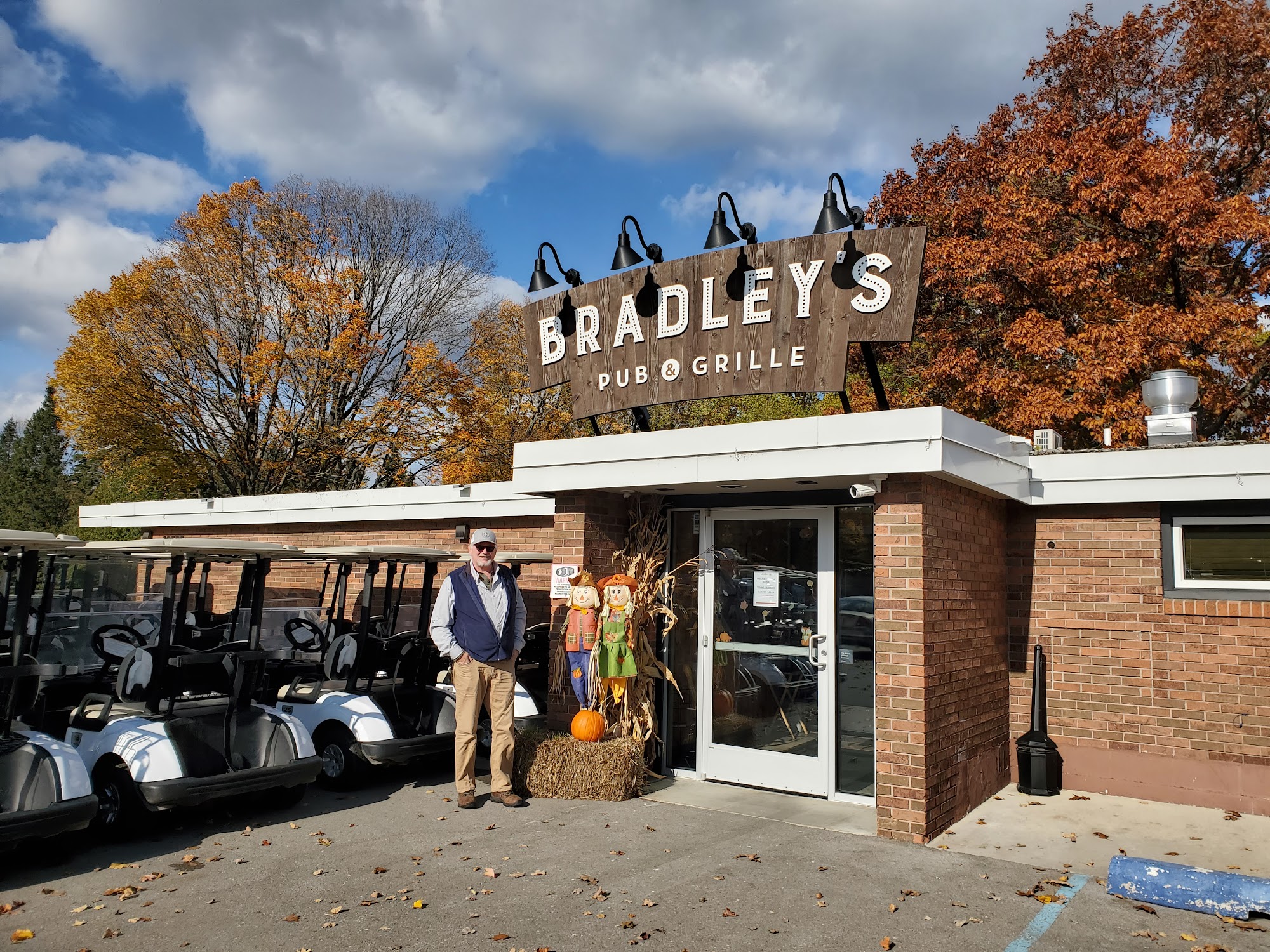 Bradley's Pub & Grille