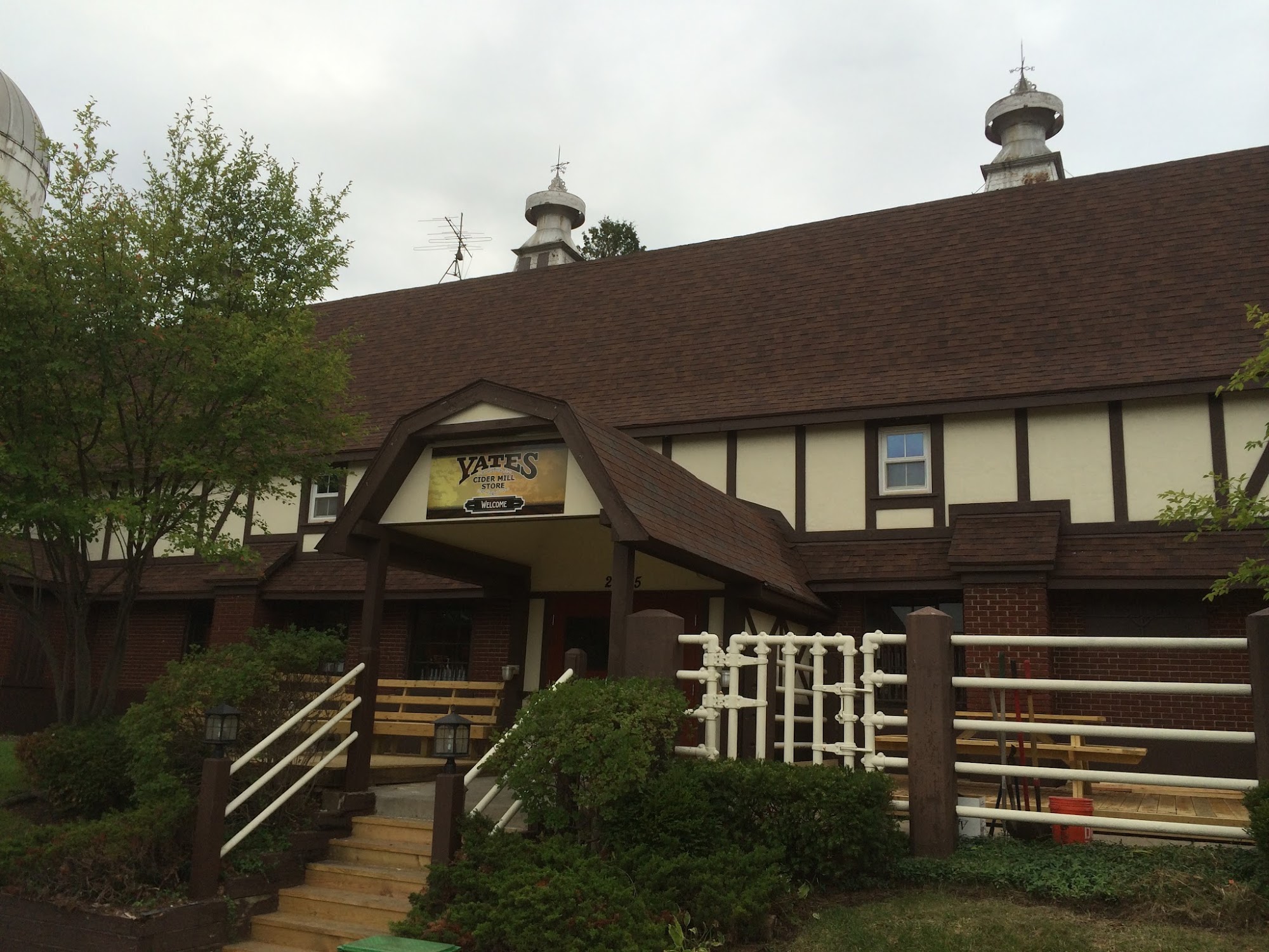 Yates Cider Mill Store