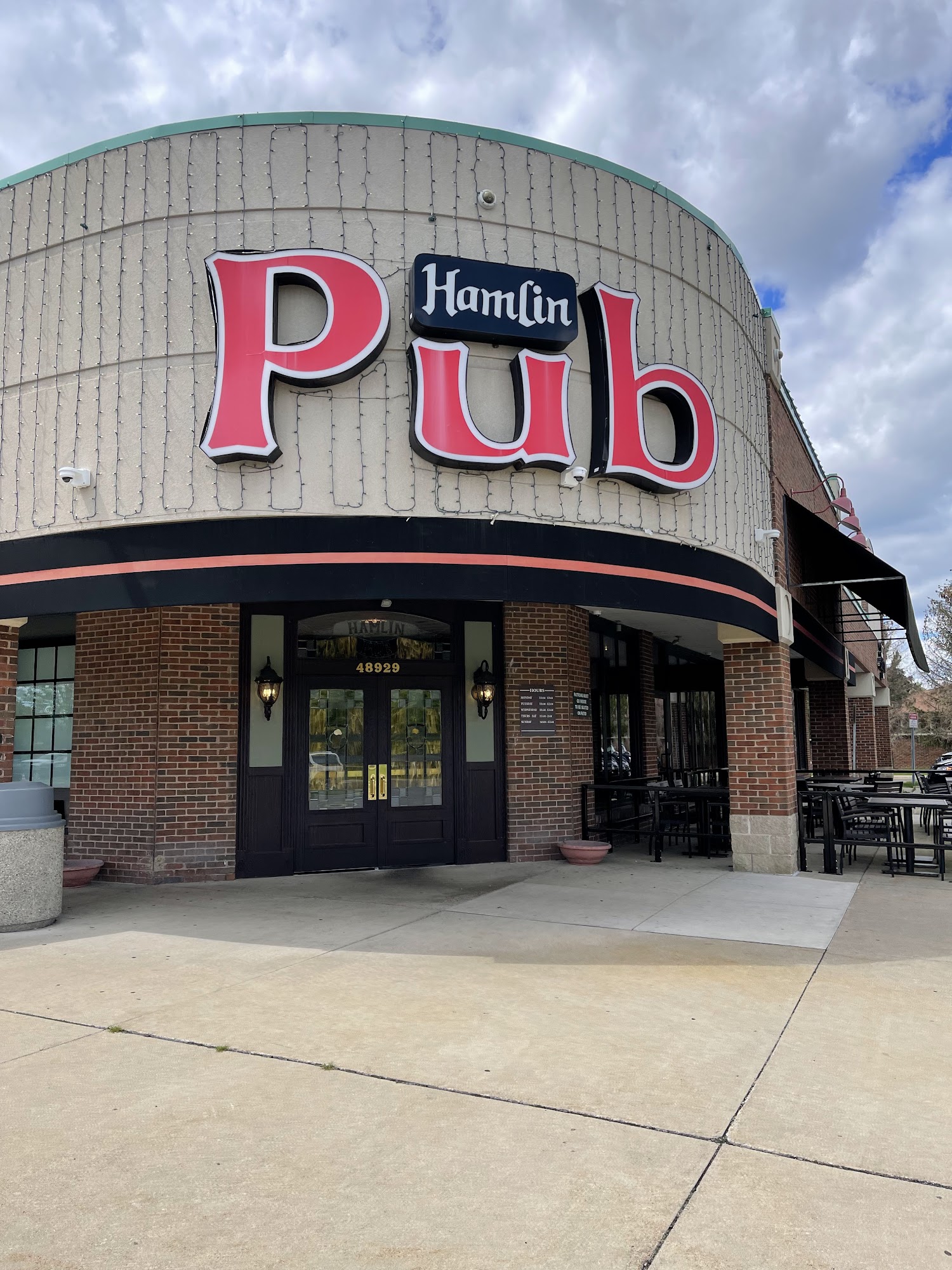 Hamlin Pub