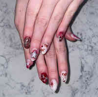 Foxy Nails