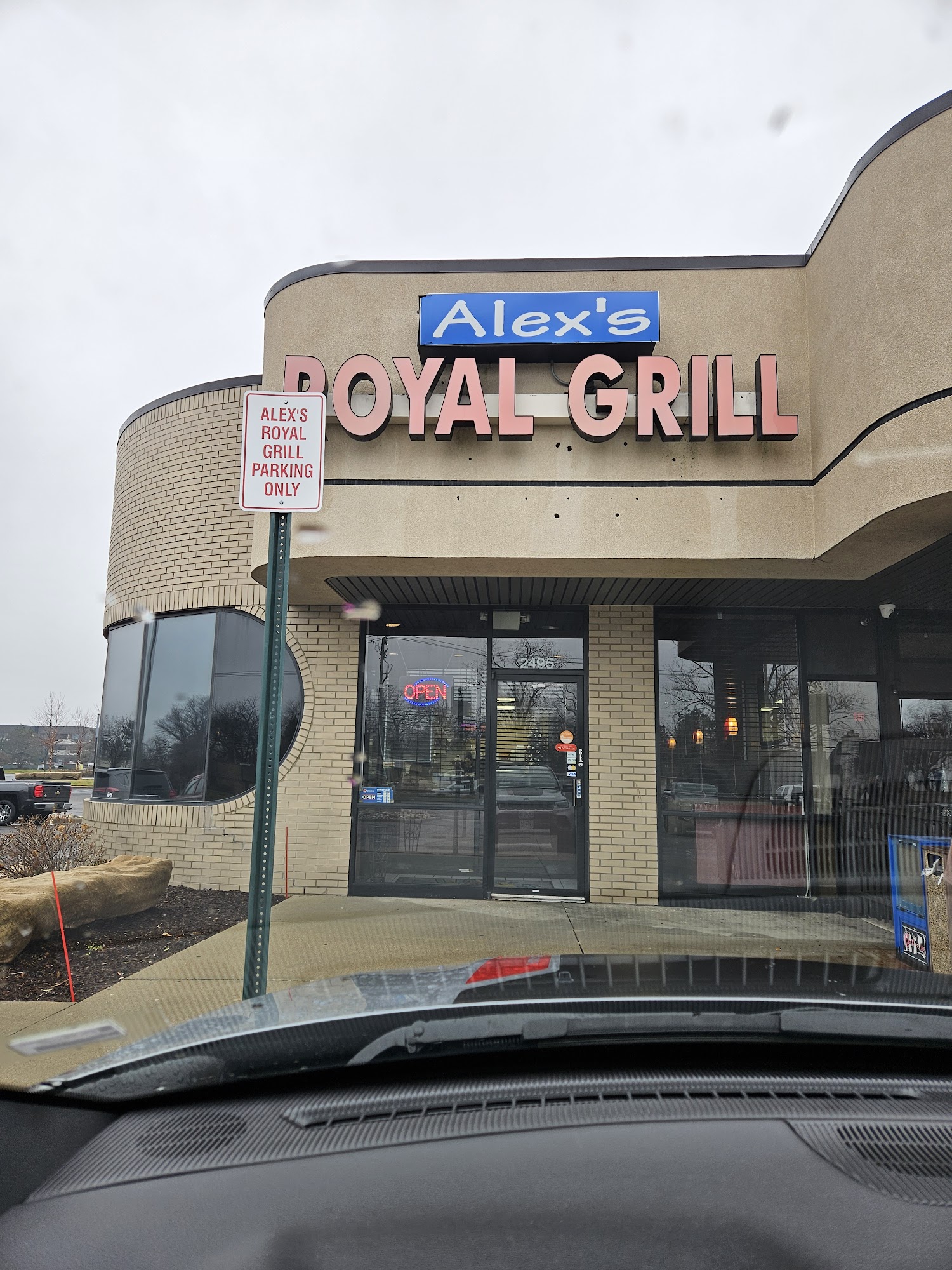 Alex's Royal Grill