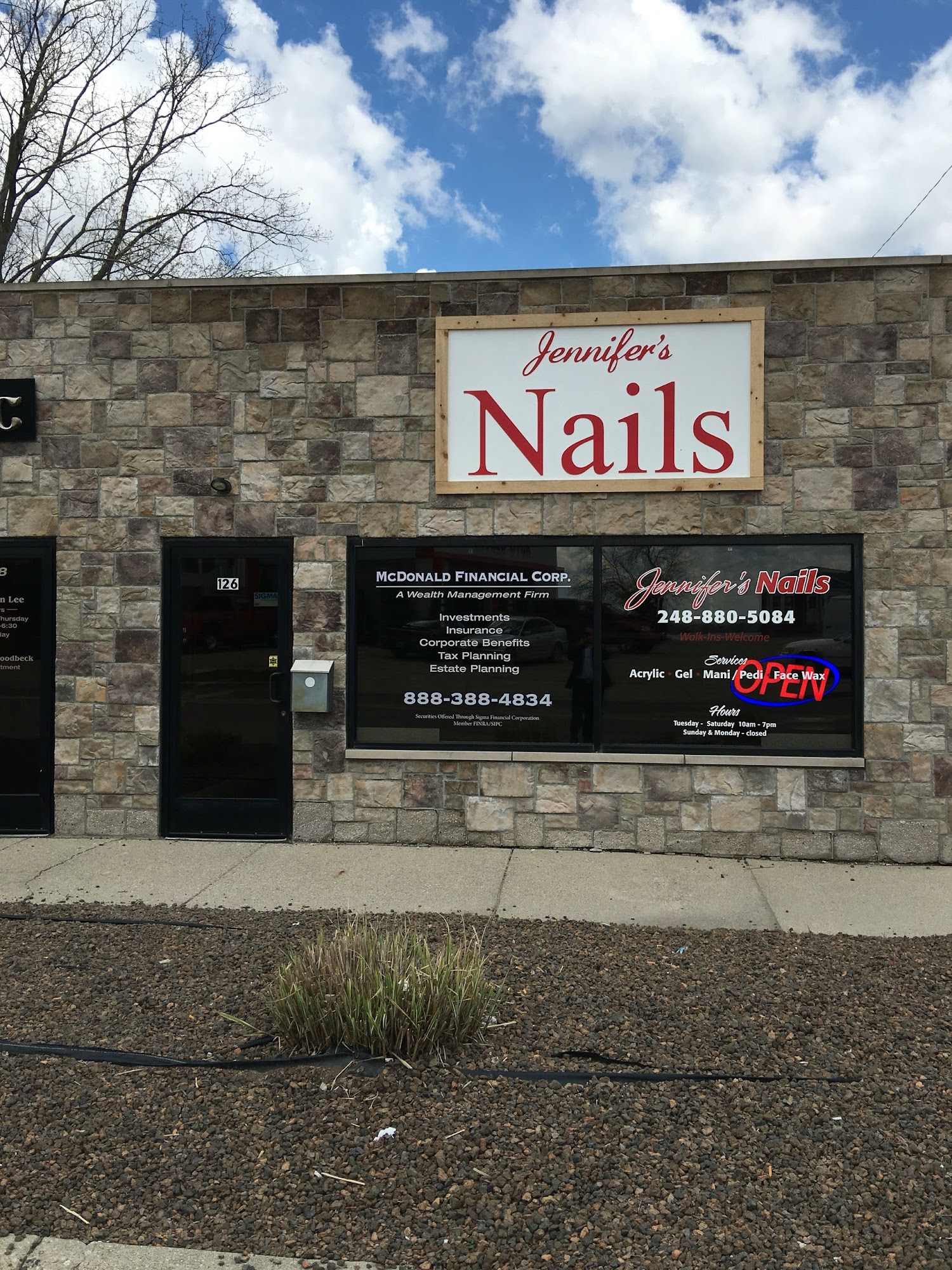 Jennifer's Nails 126 W Walled Lake Dr, Walled Lake Michigan 48390