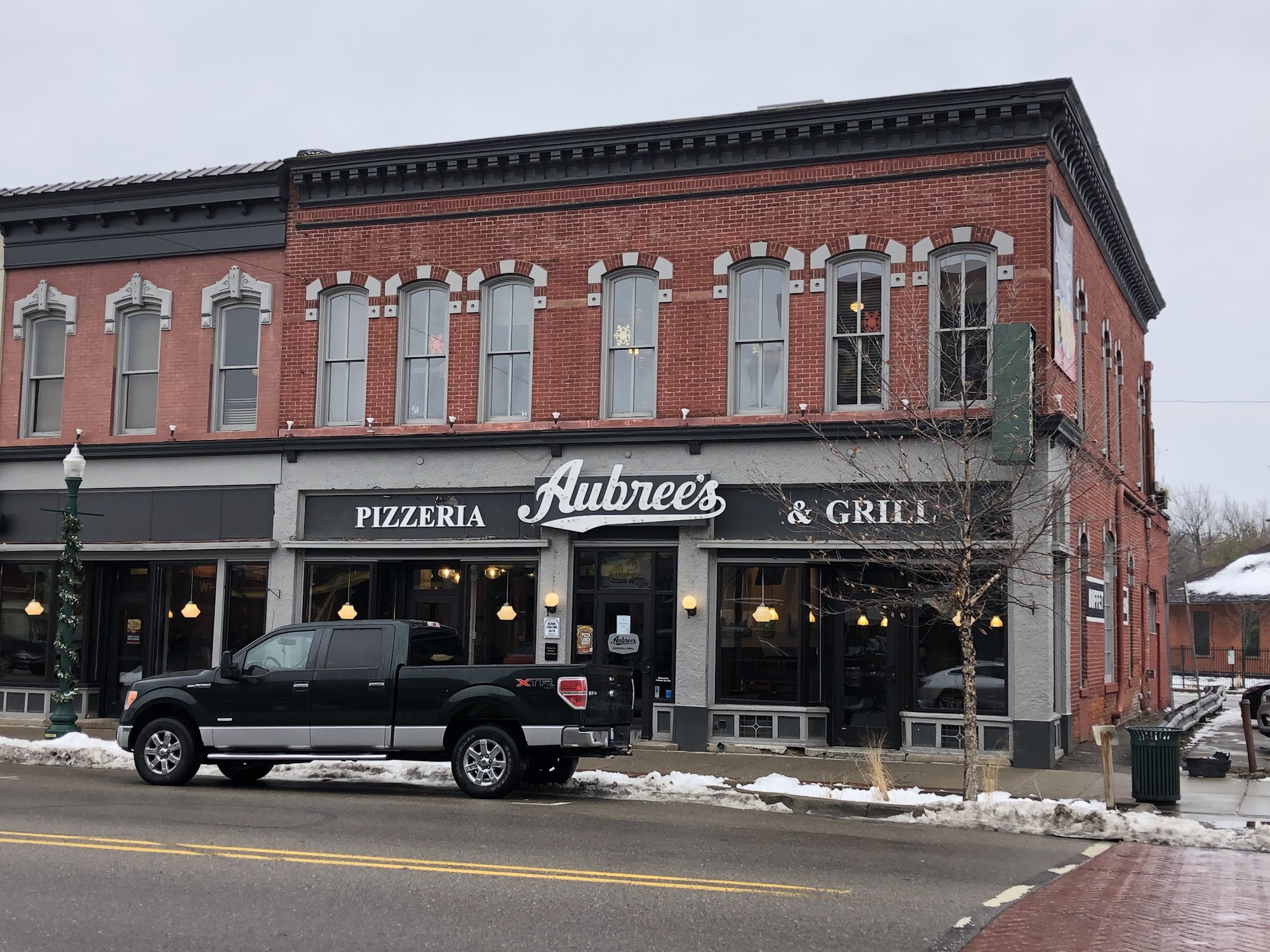 Aubree's Pizzeria & Grill