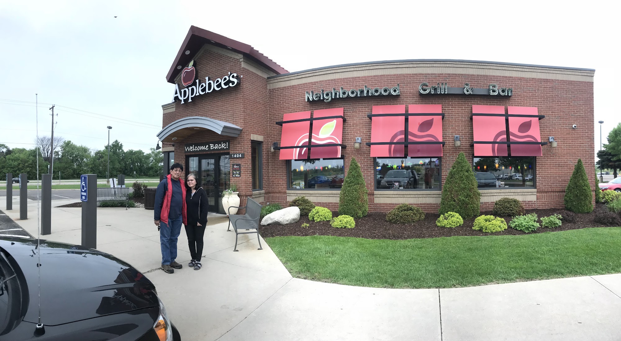 Applebee's Grill + Bar