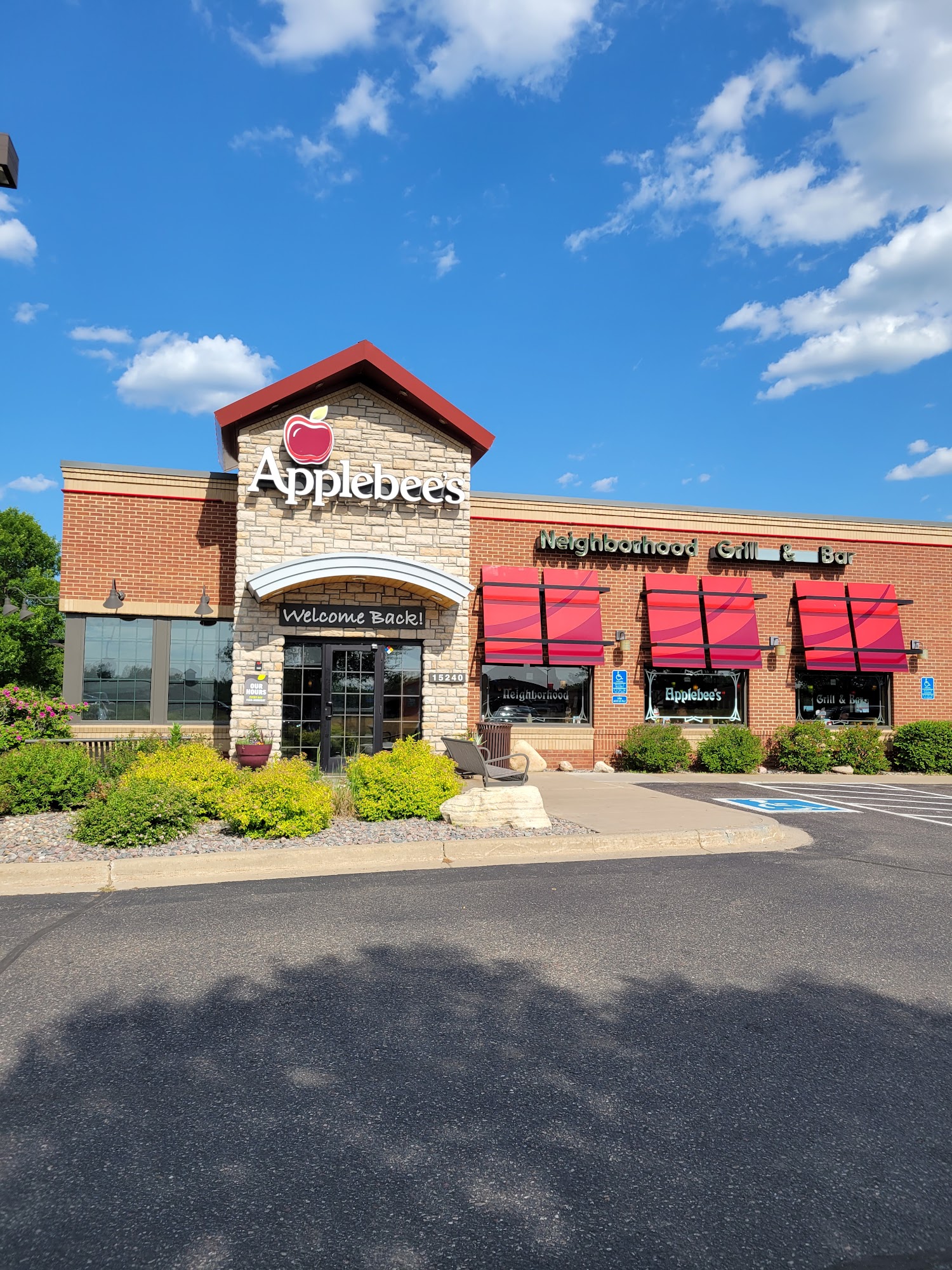 Applebee's Grill + Bar