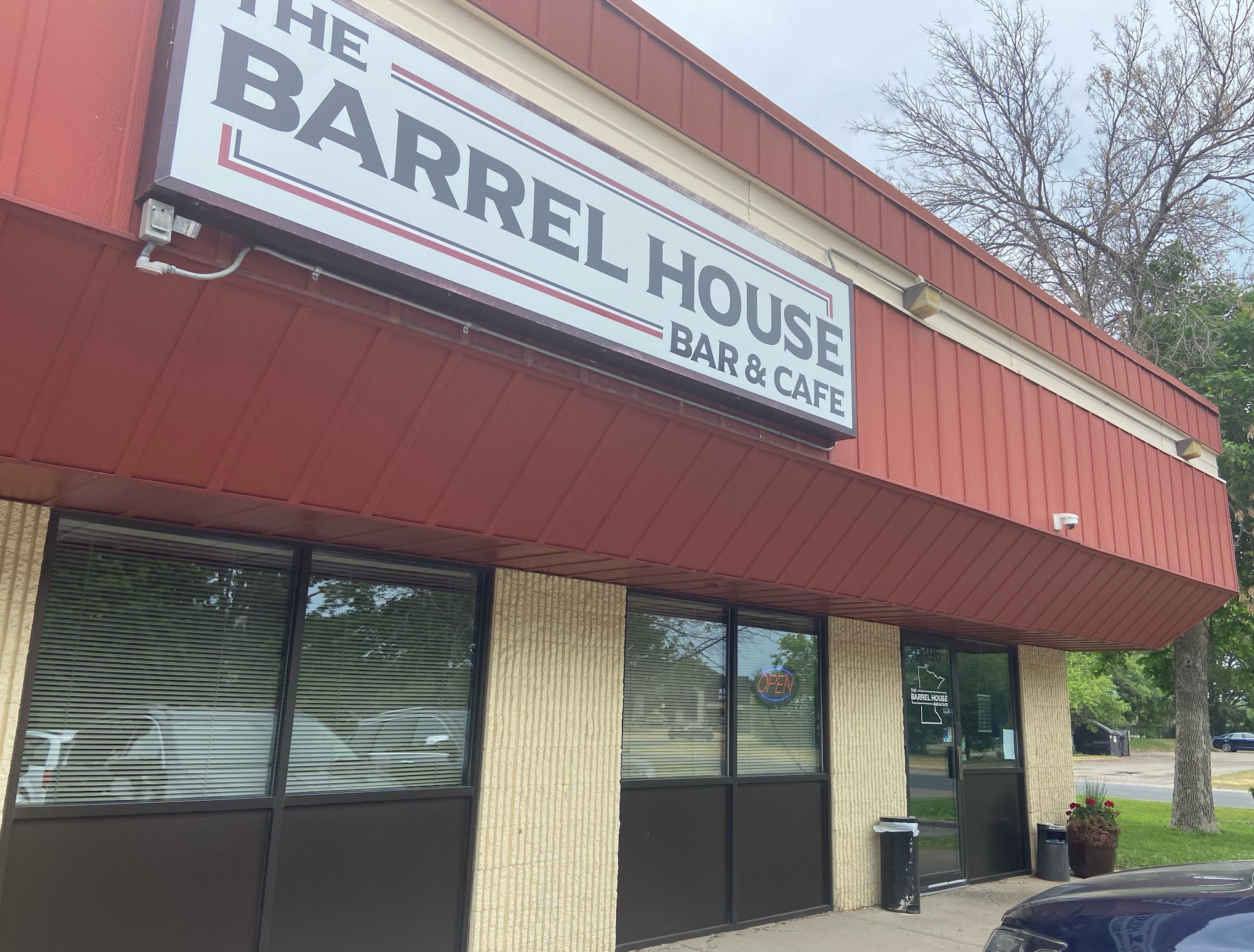 The Barrel House Bar & Cafe