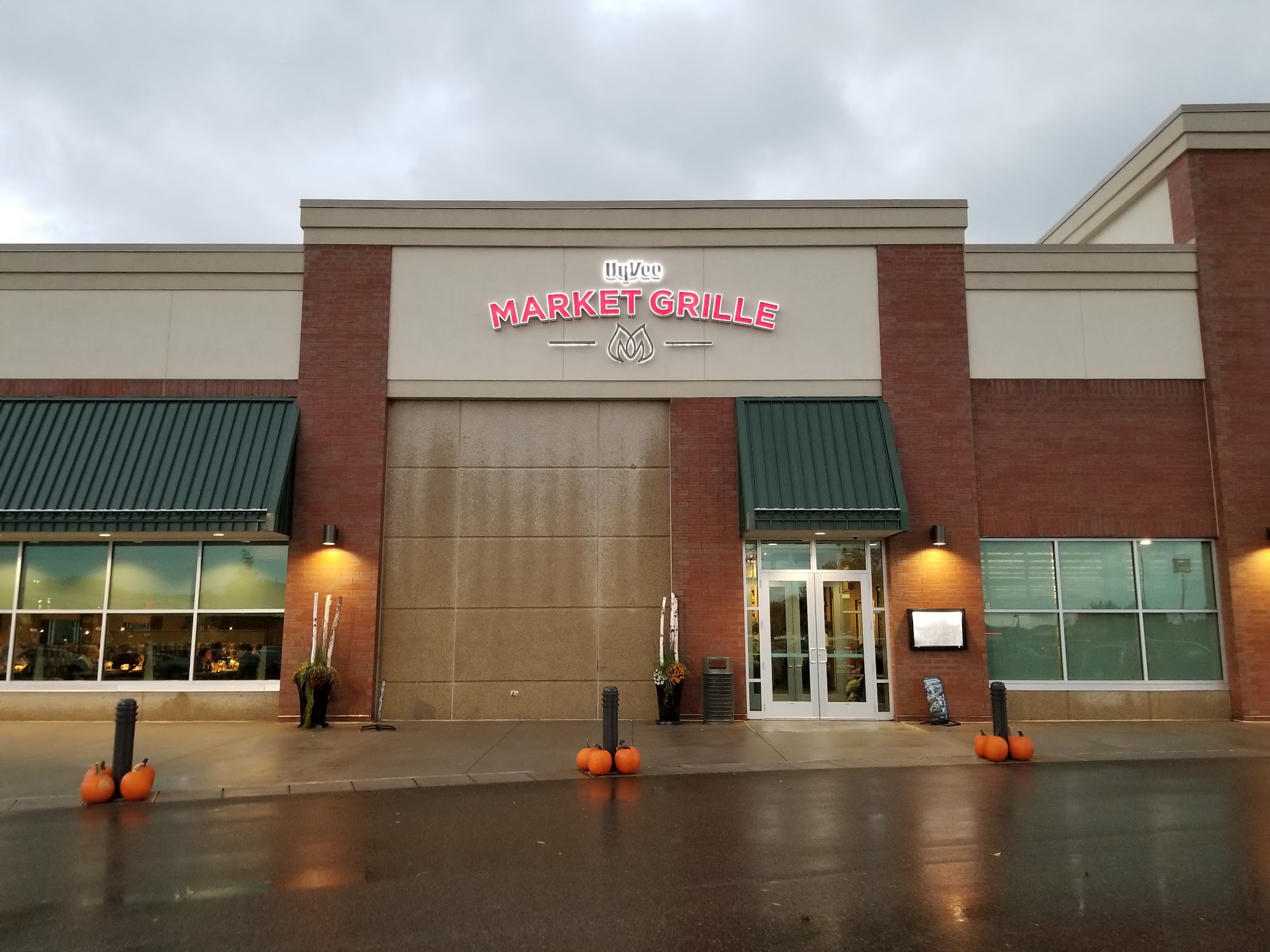 Hy-Vee Market Grille Express