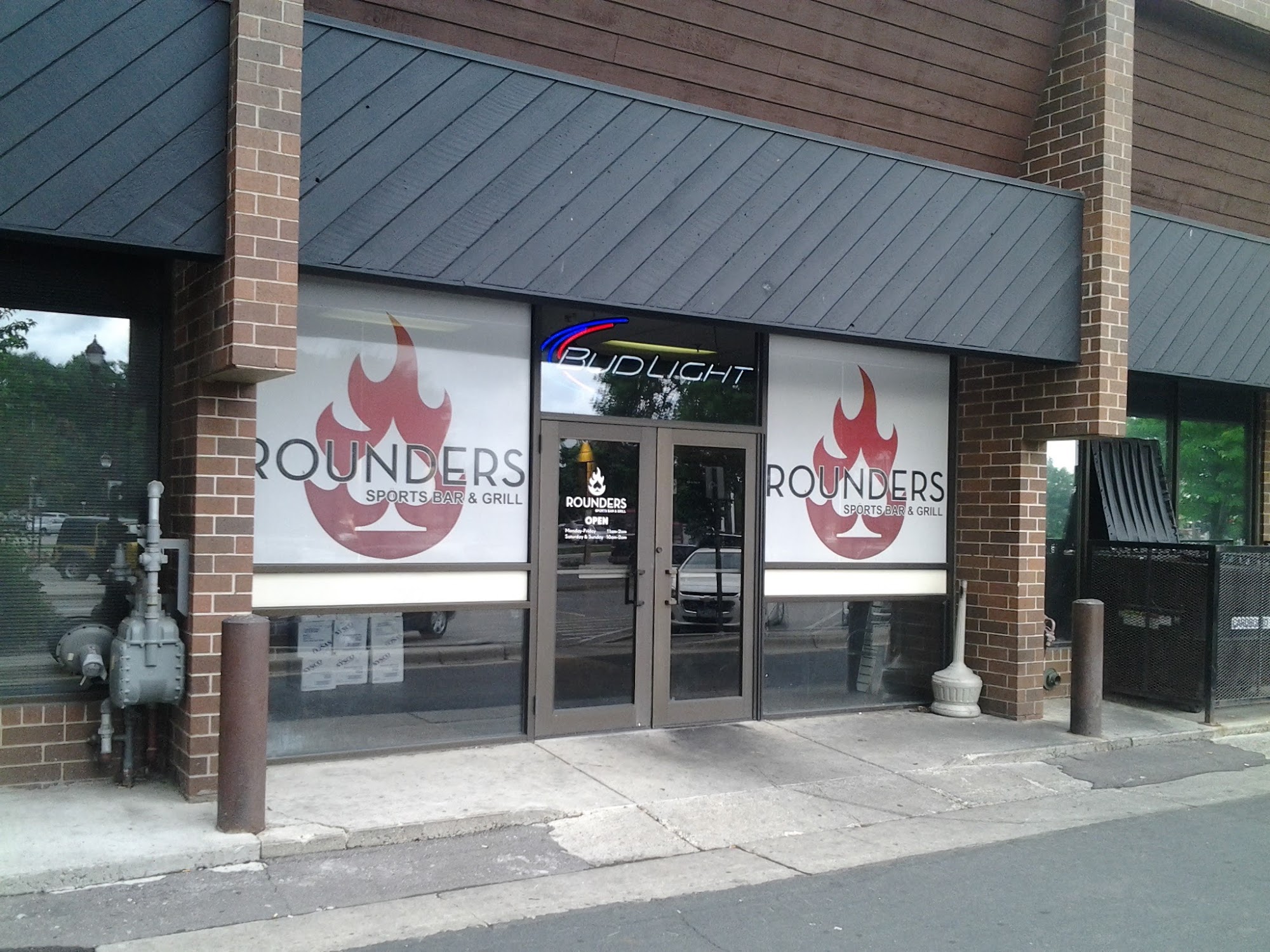 Rounders Sports Bar & Grill