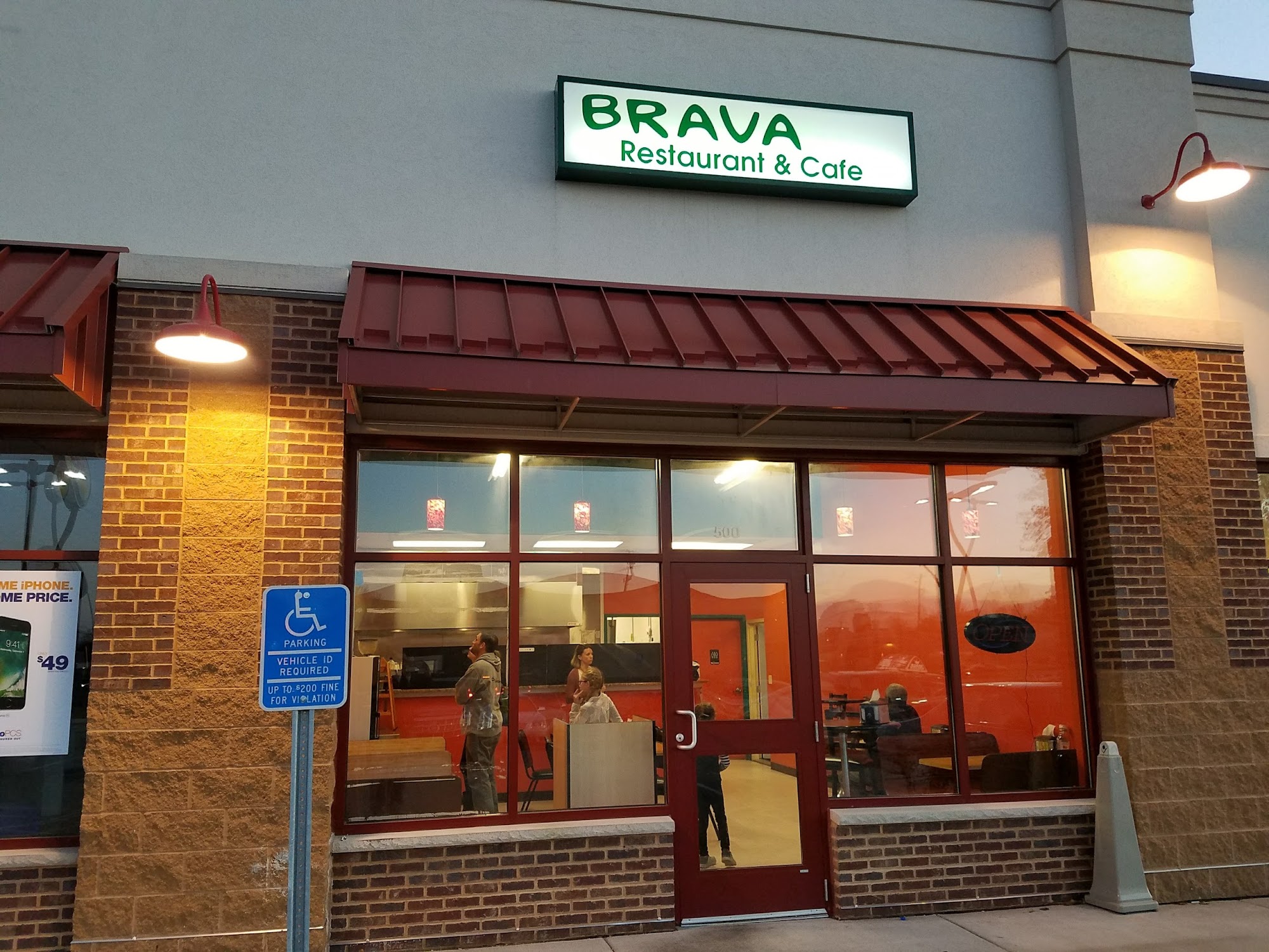 Brava Restaurant & Cafe