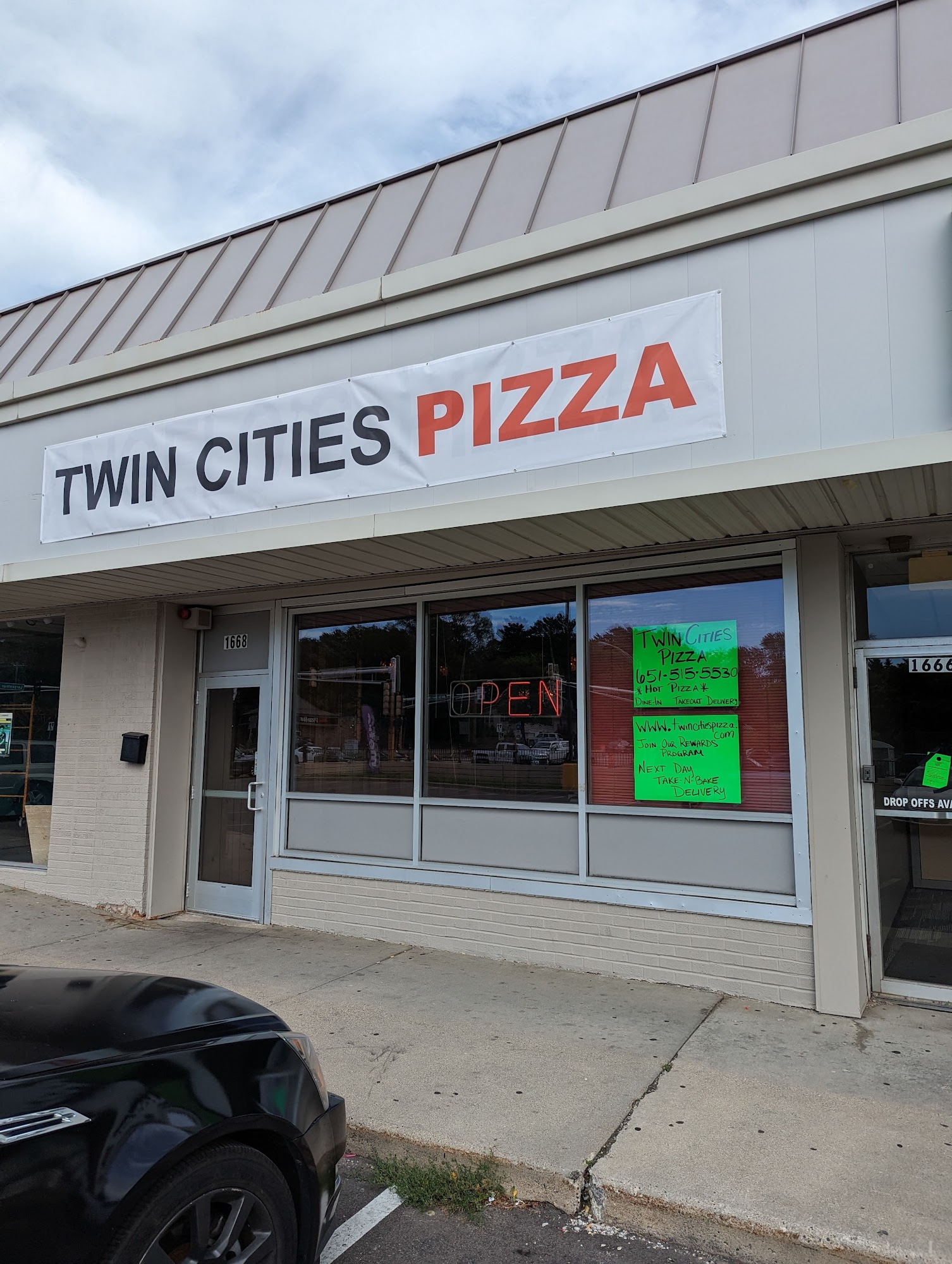 Twin Cities Pizza