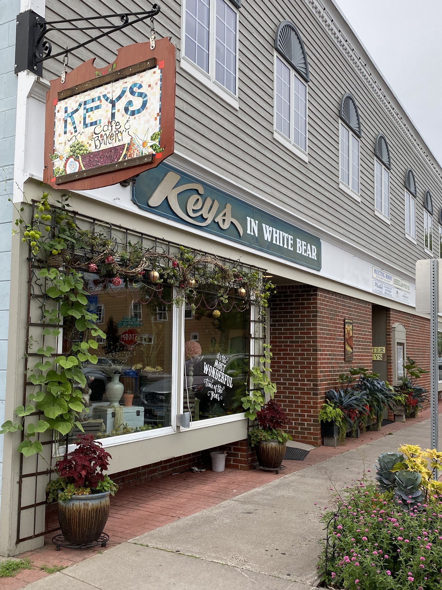 Keys Cafe & Bakery