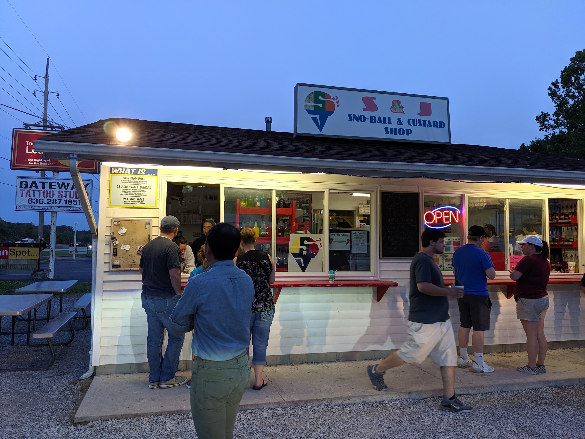 S&J Snoball Custard Shop