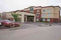Holiday Inn Express St. Louis Arpt - Maryland Hgts, an IHG Hotel