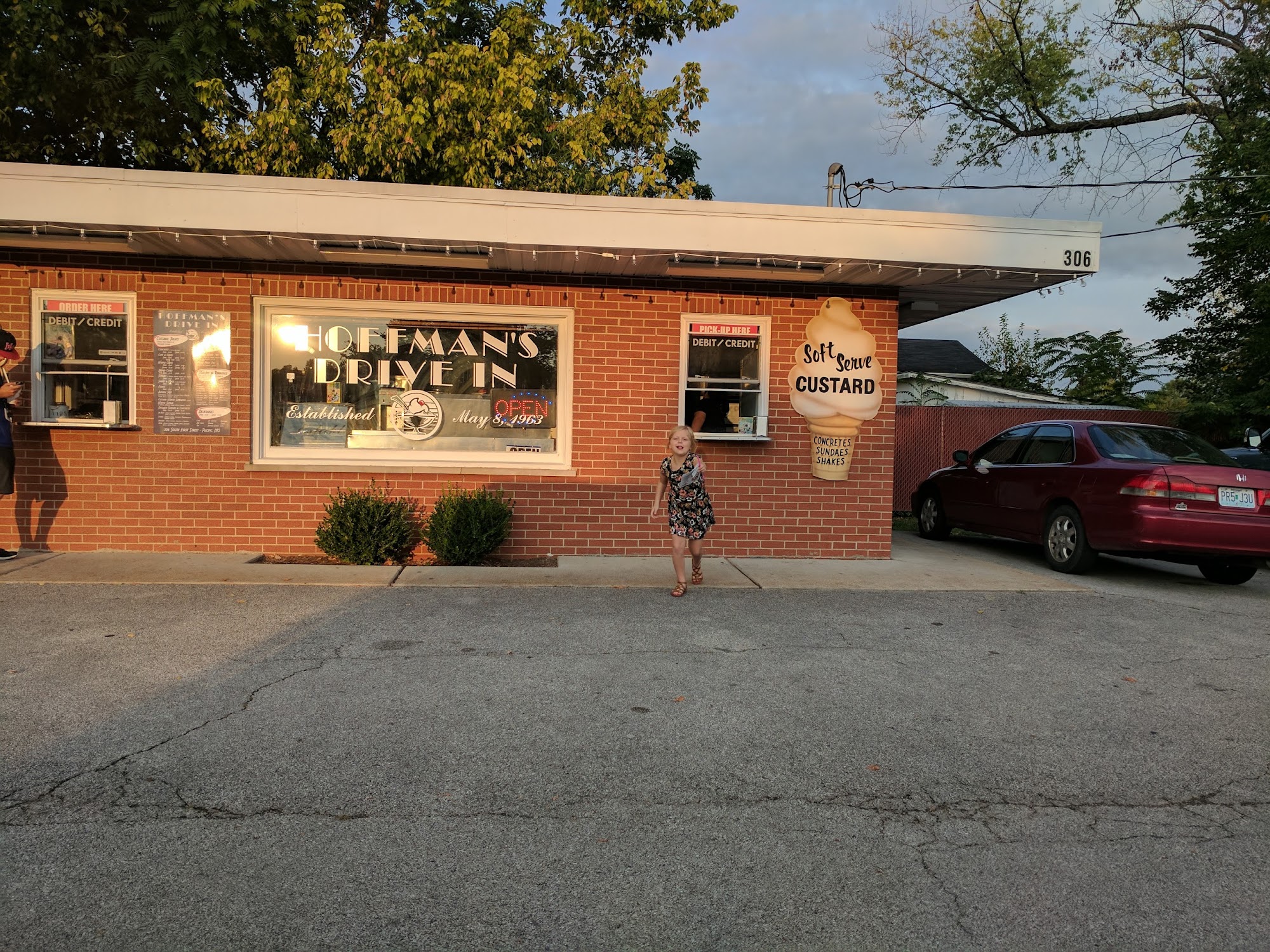 Hoffman's Drive-In