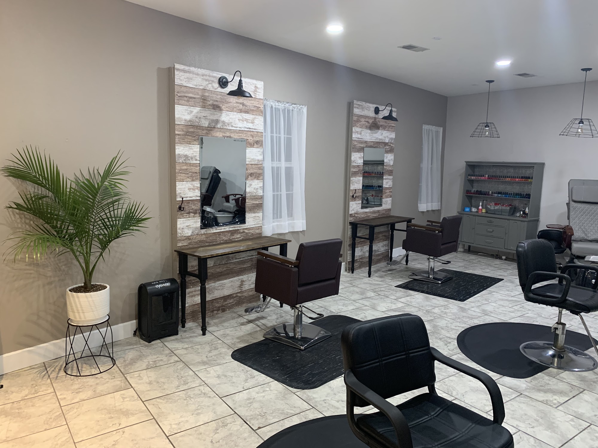 Hairitage Salon and Spa 15767 MO-13 #5, Reeds Spring Missouri 65737