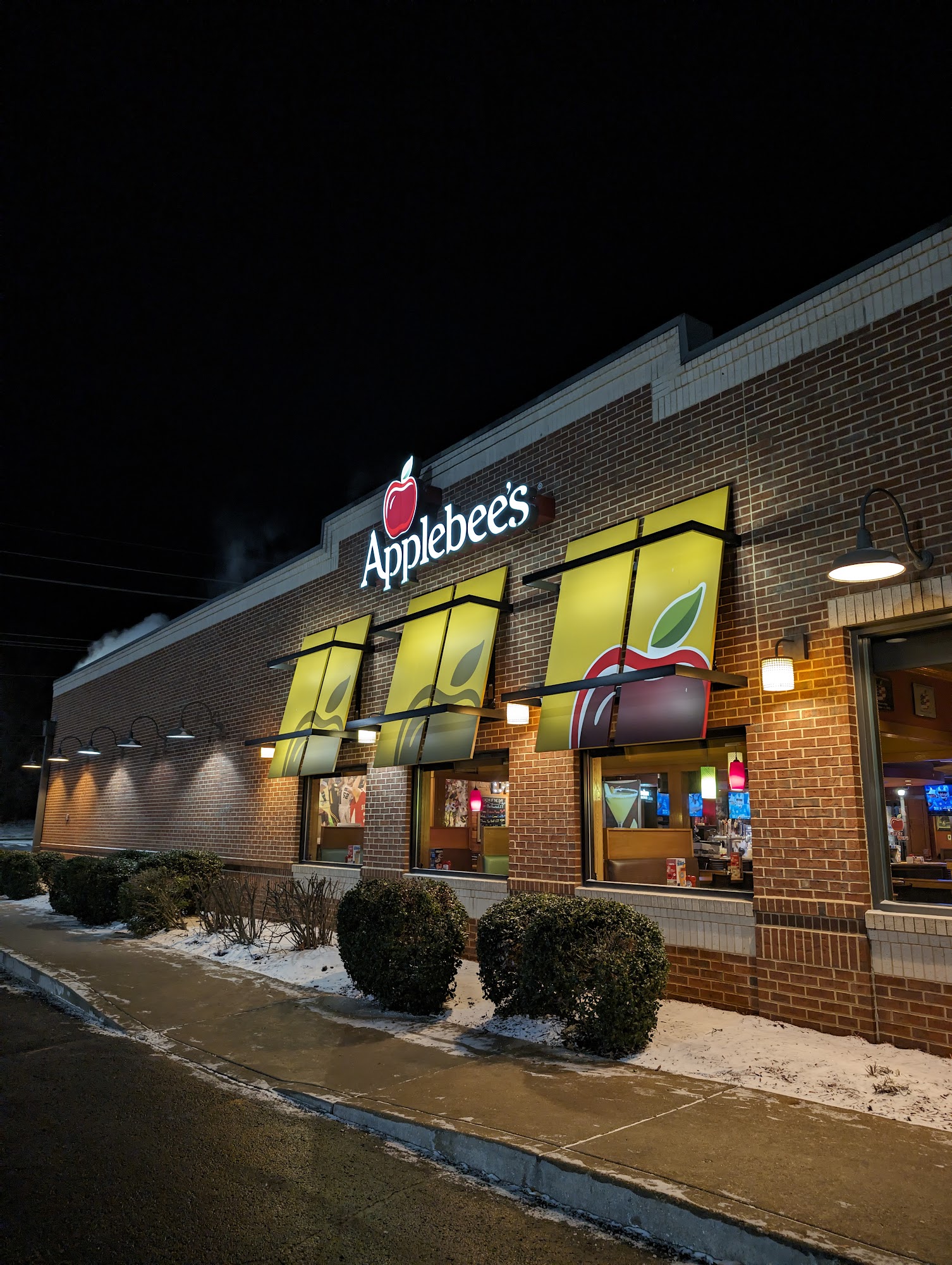 Applebee's Grill + Bar