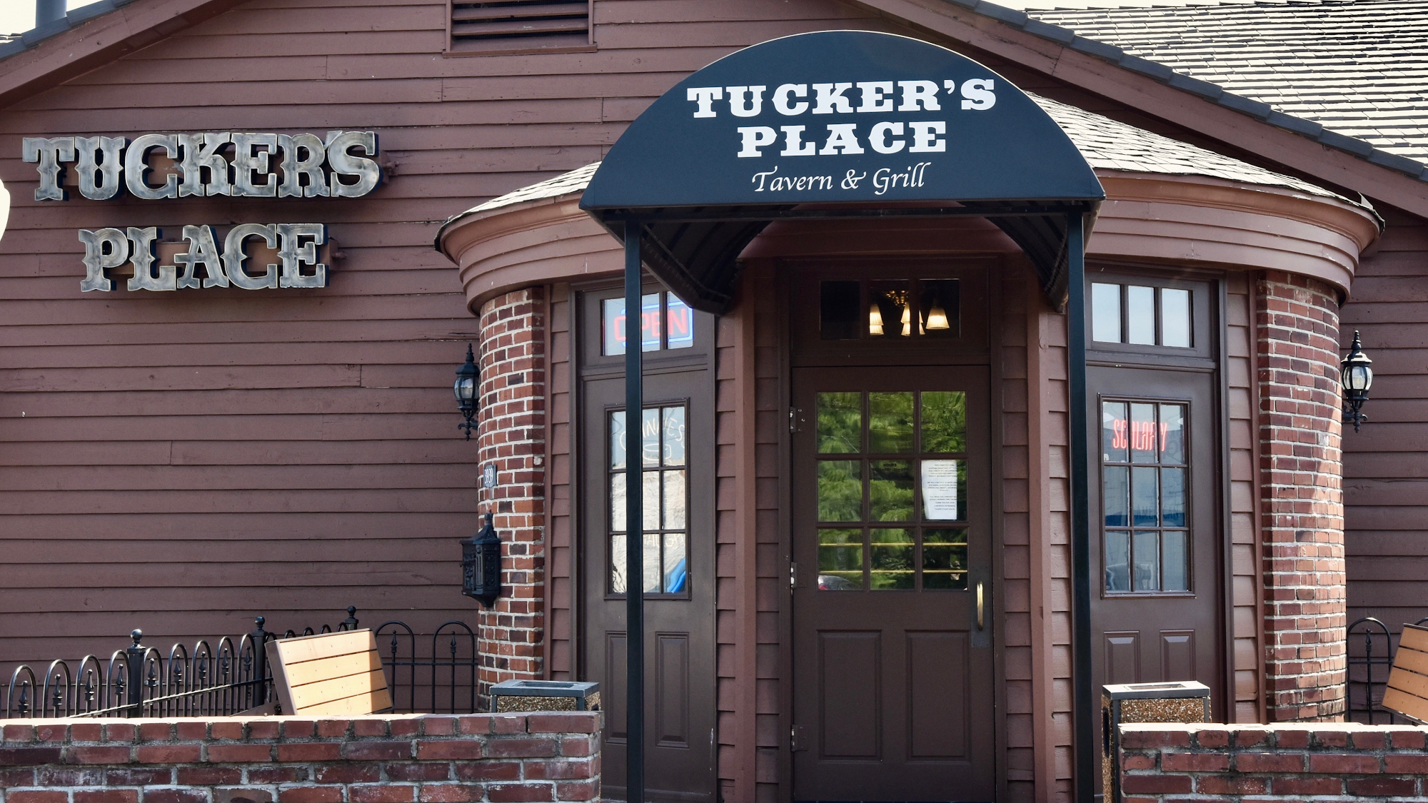 Tucker's Place
