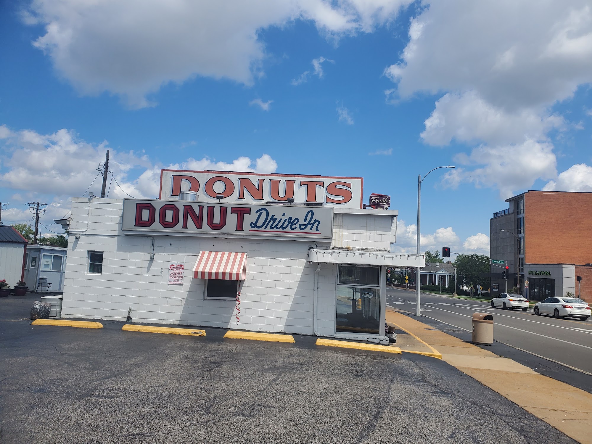 Donut Drive In