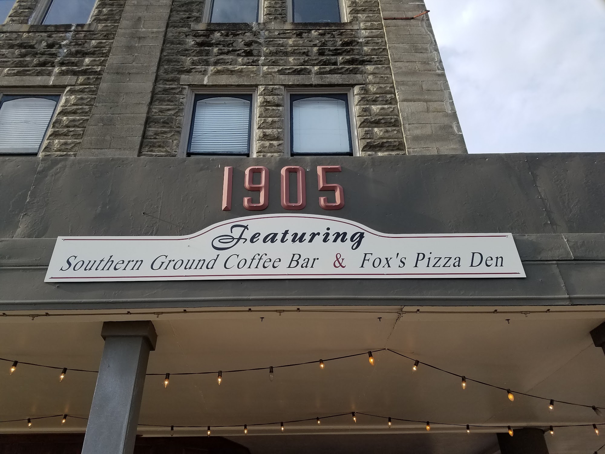 1905 Featuring Southern Ground Coffee Bar & Fox's Pizza Den