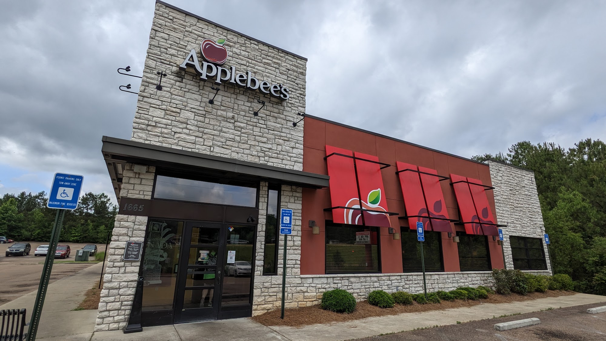 Applebee's Grill + Bar