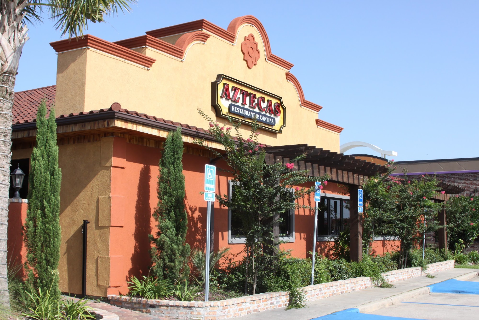 Aztecas Restaurant & Cantina