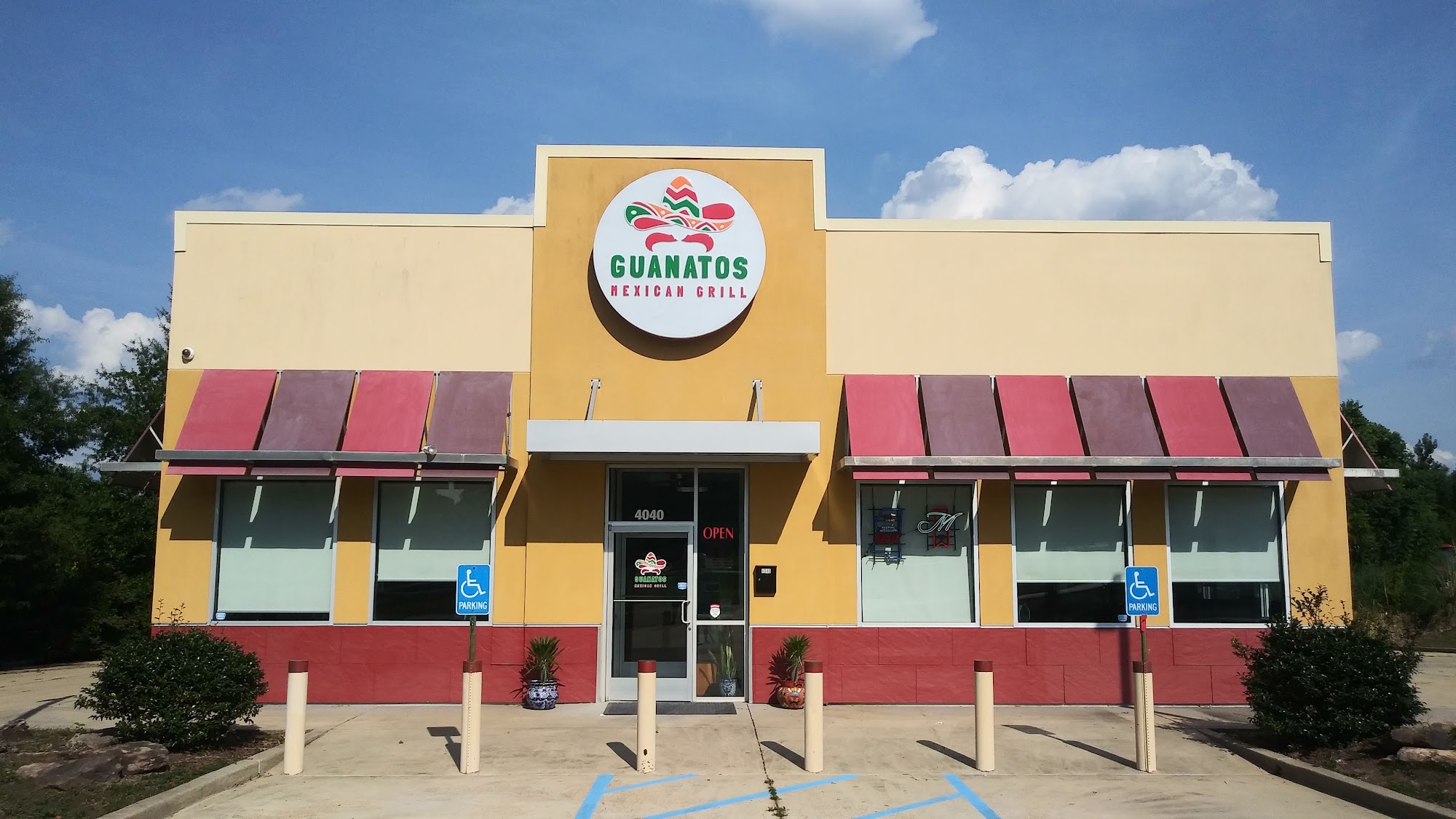 Guanatos Mexican Grill