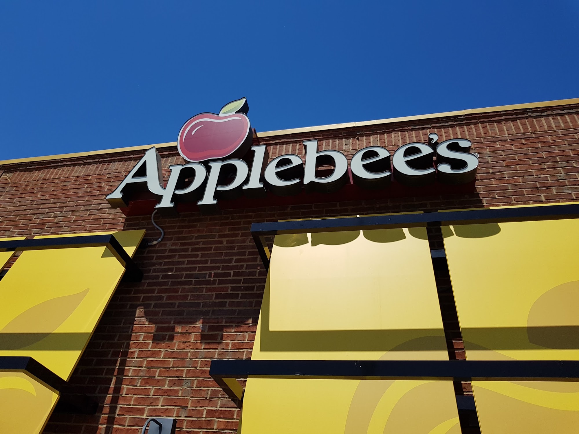 Applebee's Grill + Bar