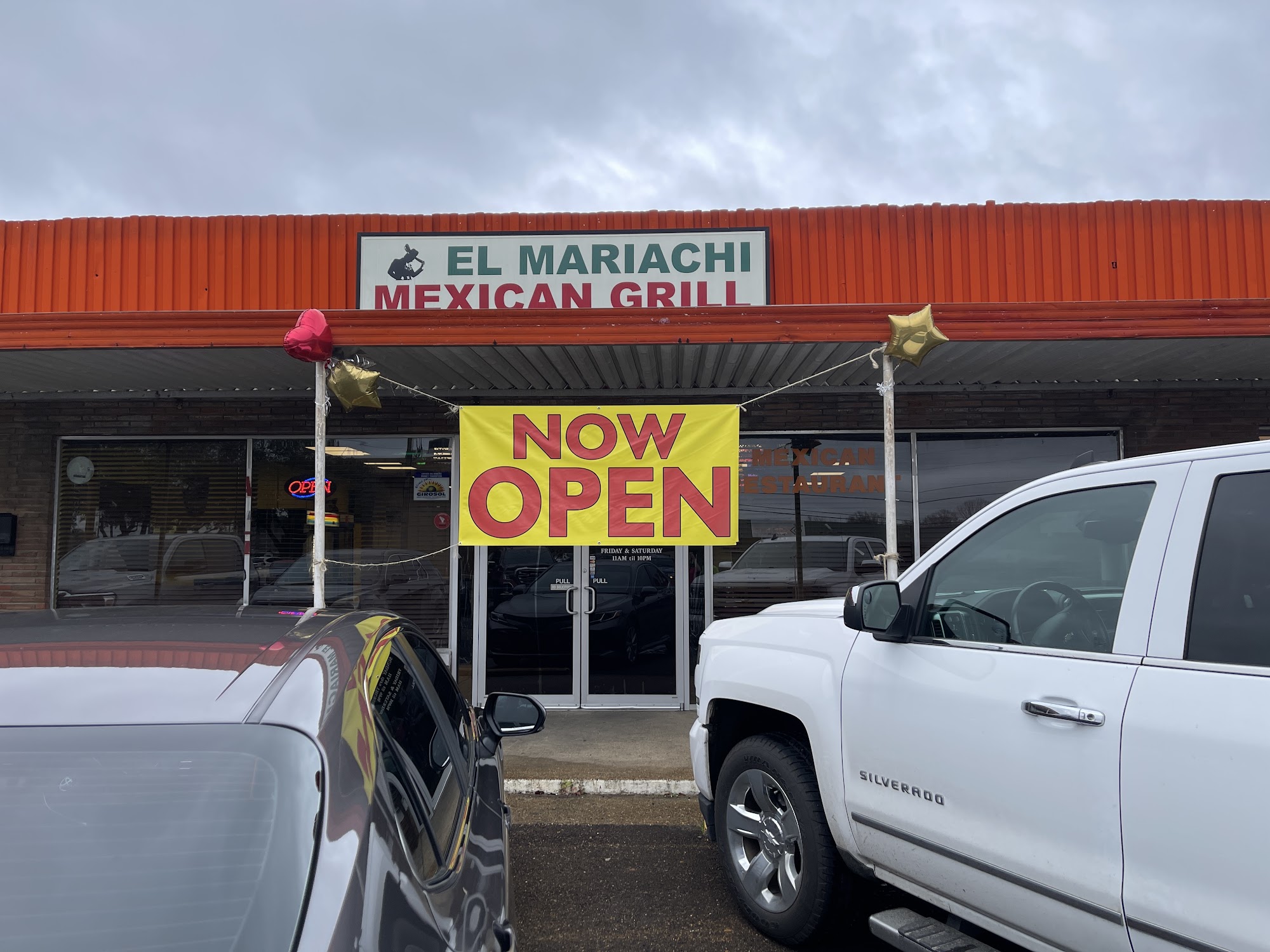 El Mariachi Mexican Grill