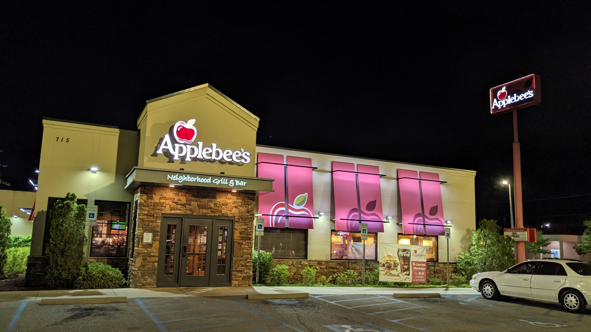 Applebee's Grill + Bar