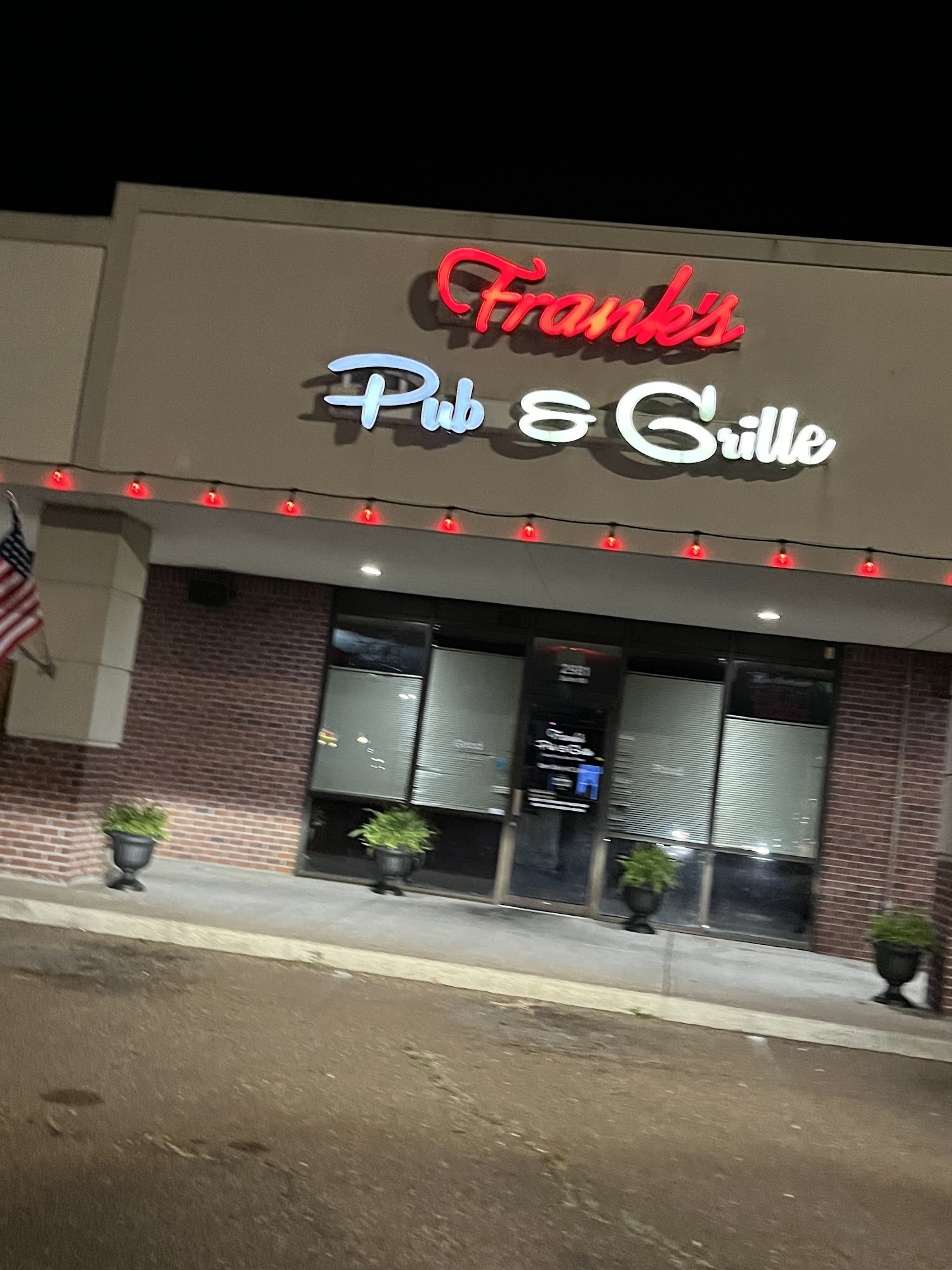 Frank's Pub and Grille