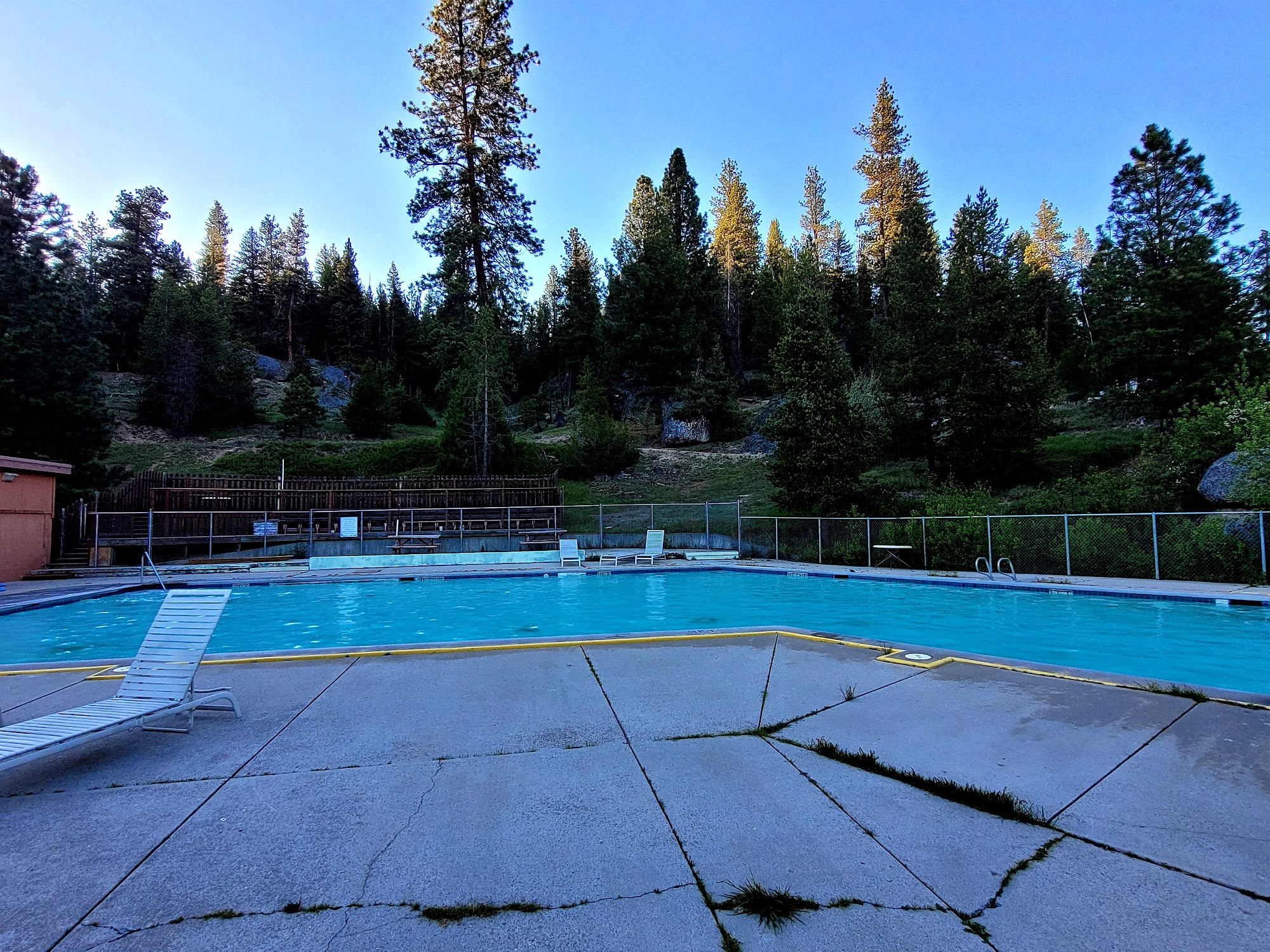 Lolo Hot Springs Pools Resort