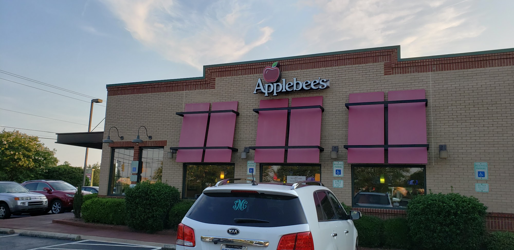 Applebee's Grill + Bar