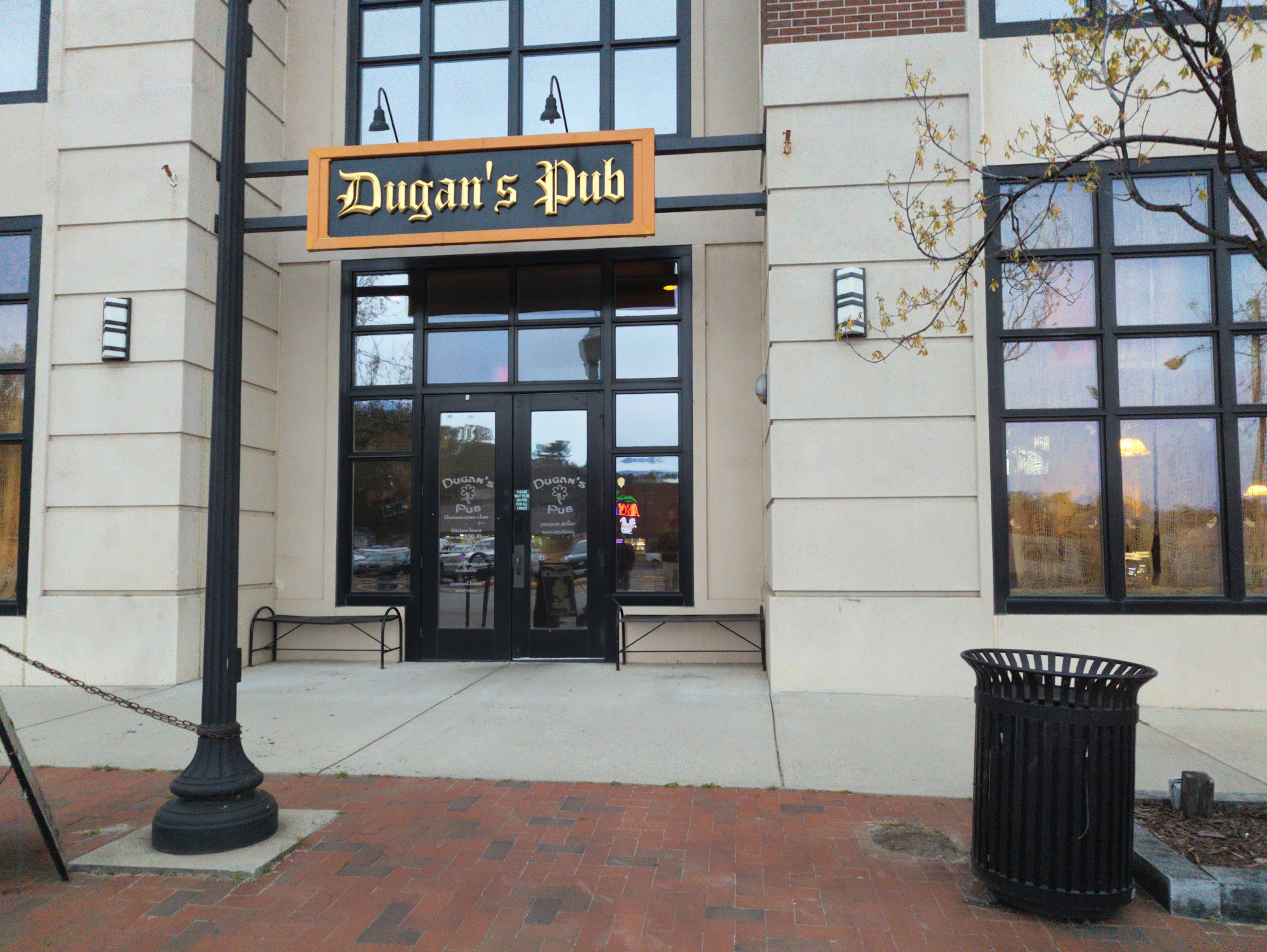 Dugan's Pub