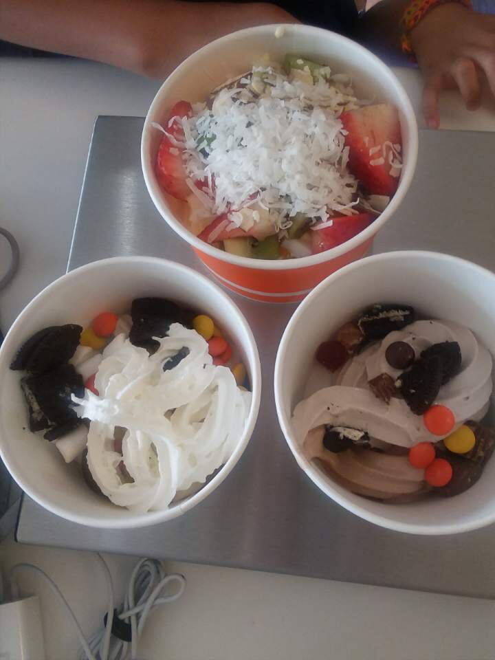 Yopop Frozen Yogurt