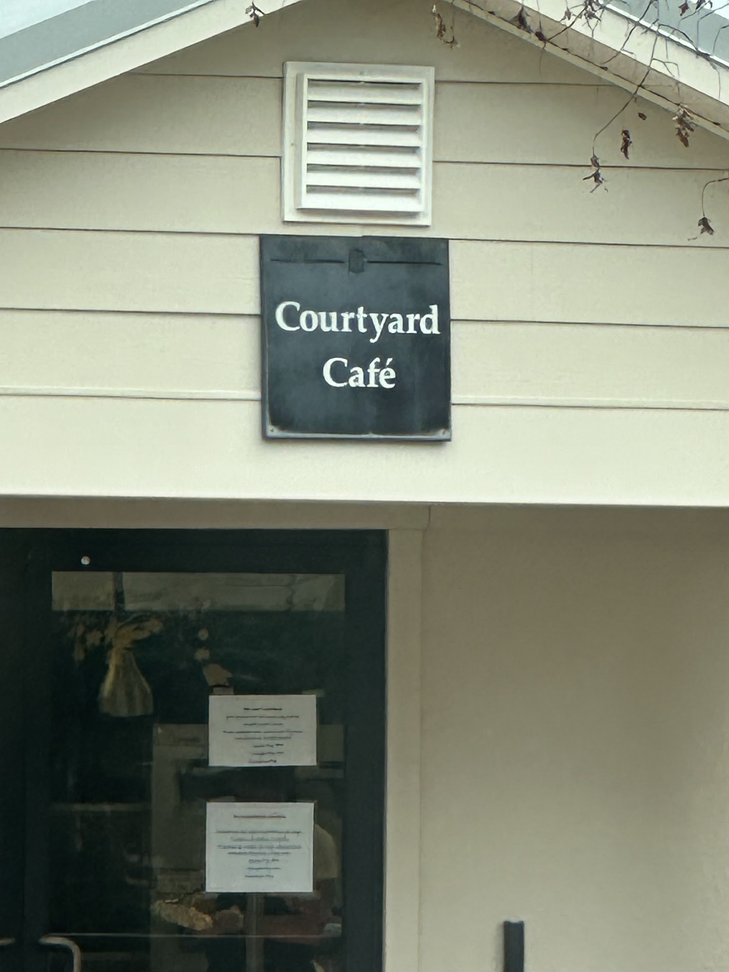 Courtyard Café