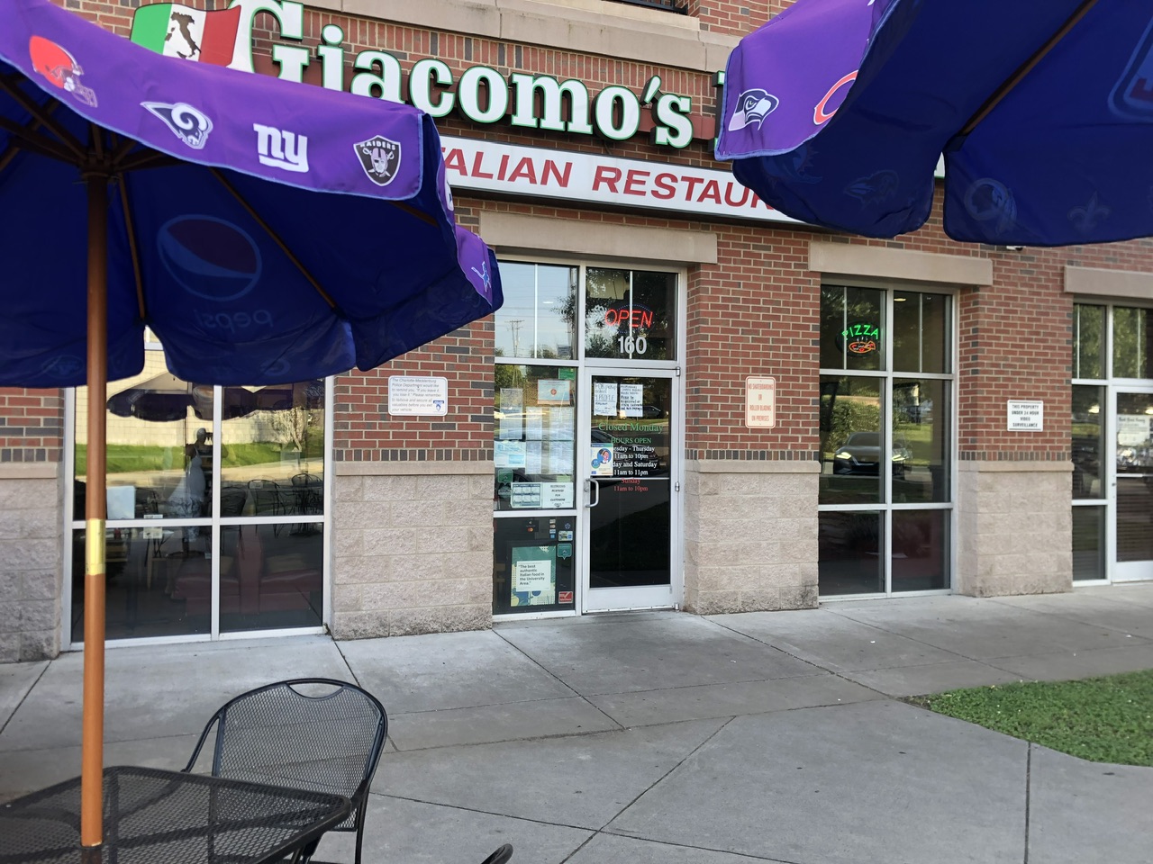 Giacomo's Pizzeria & Italian Restaurant