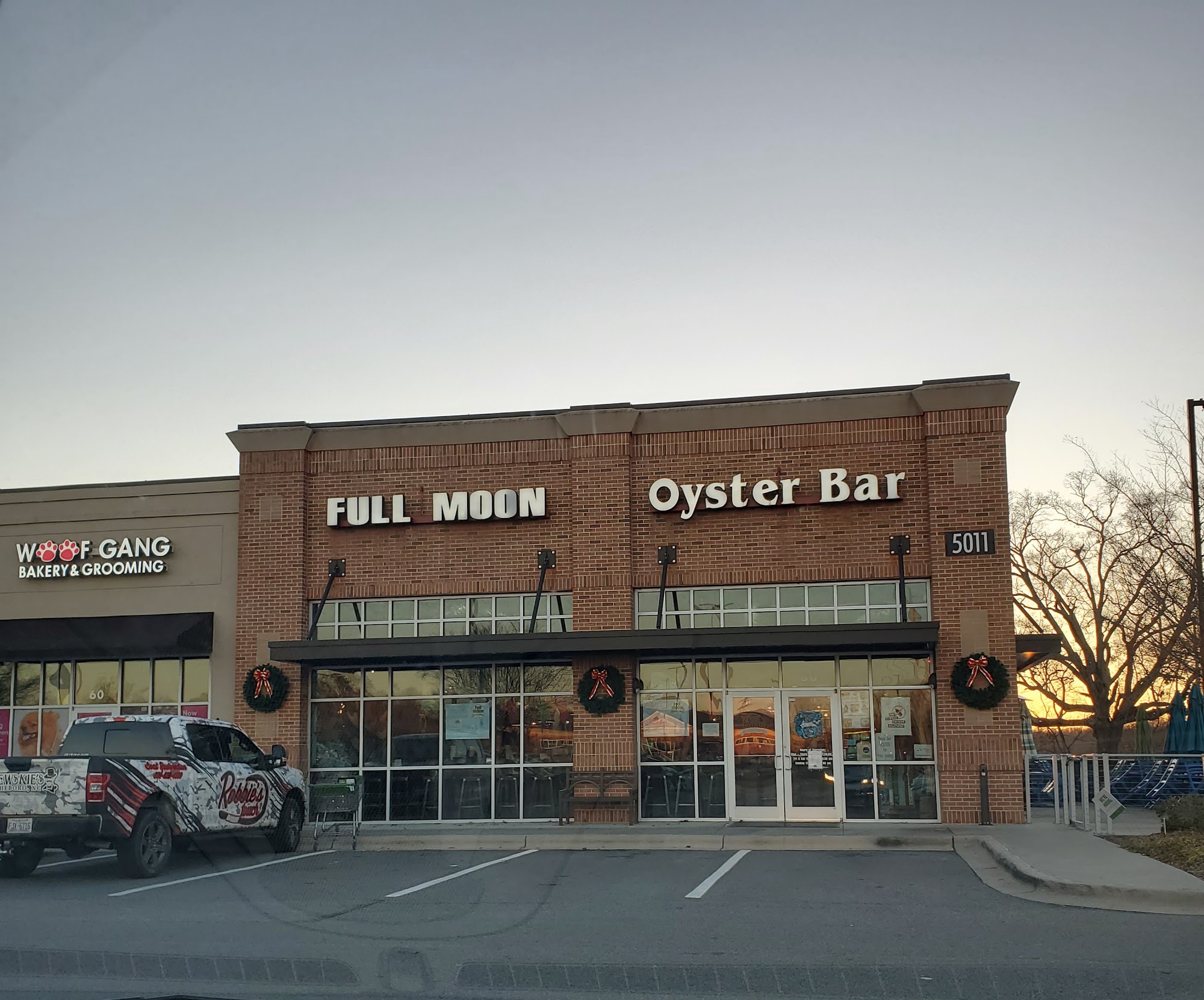 Full Moon Oyster Bar - Concord